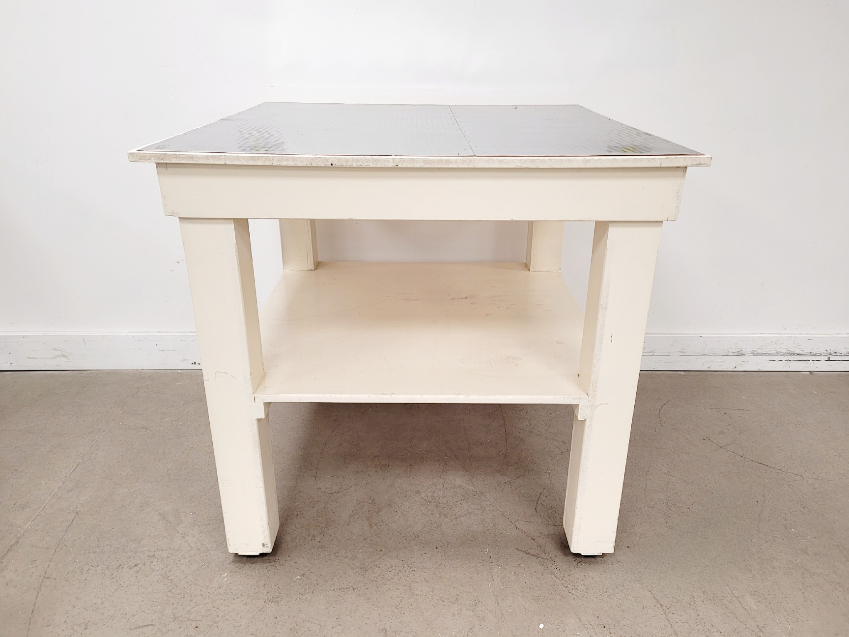 Image of Wooden Lab Bench 100 x 100cm