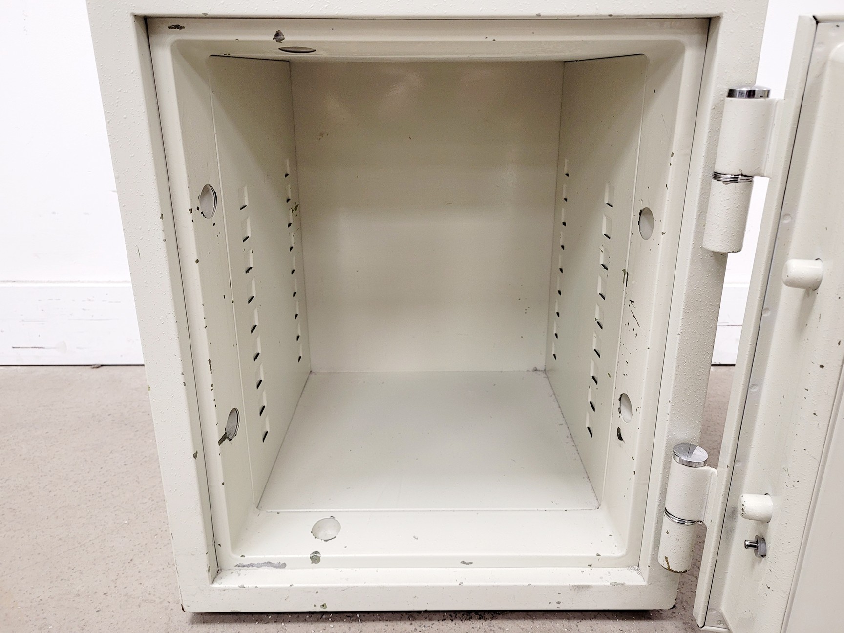 Image of Phoenix 500 Fireproof Data Protection Safe 50kg
