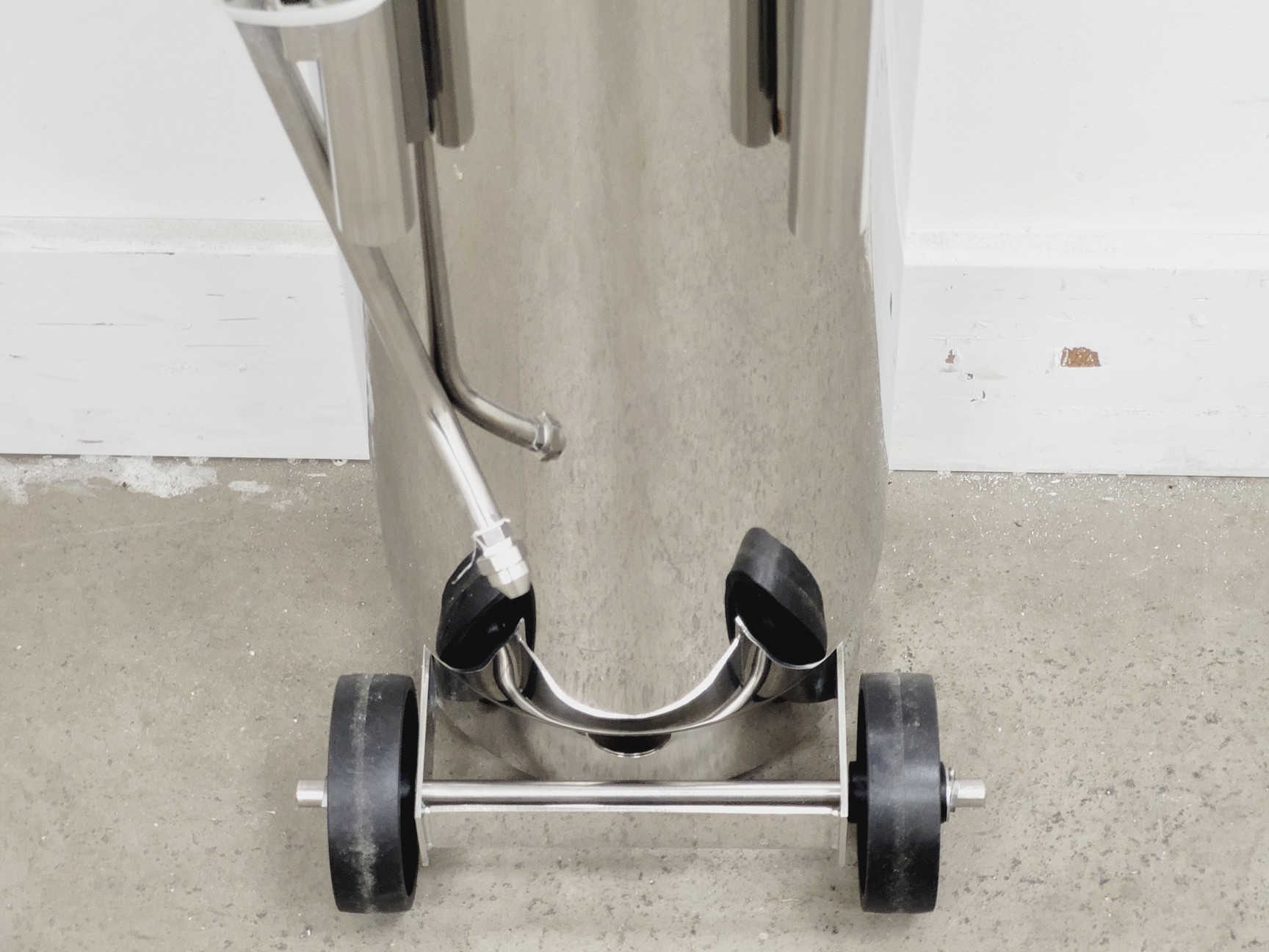 Image of Ecolab Pharmaquip Sanitary Spray System