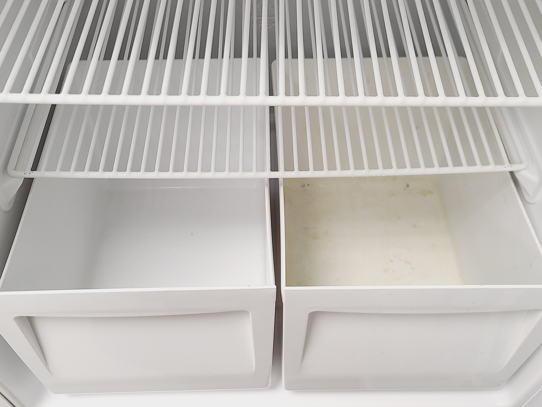 Image of LEC Medical LSC 263 UK Fridge Freezer