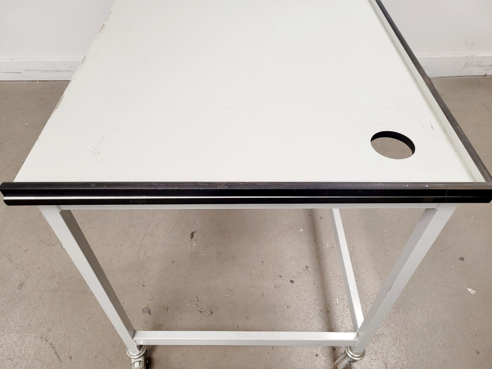 Image of 4 x White Trespa Tables/Laboratory Benching  
