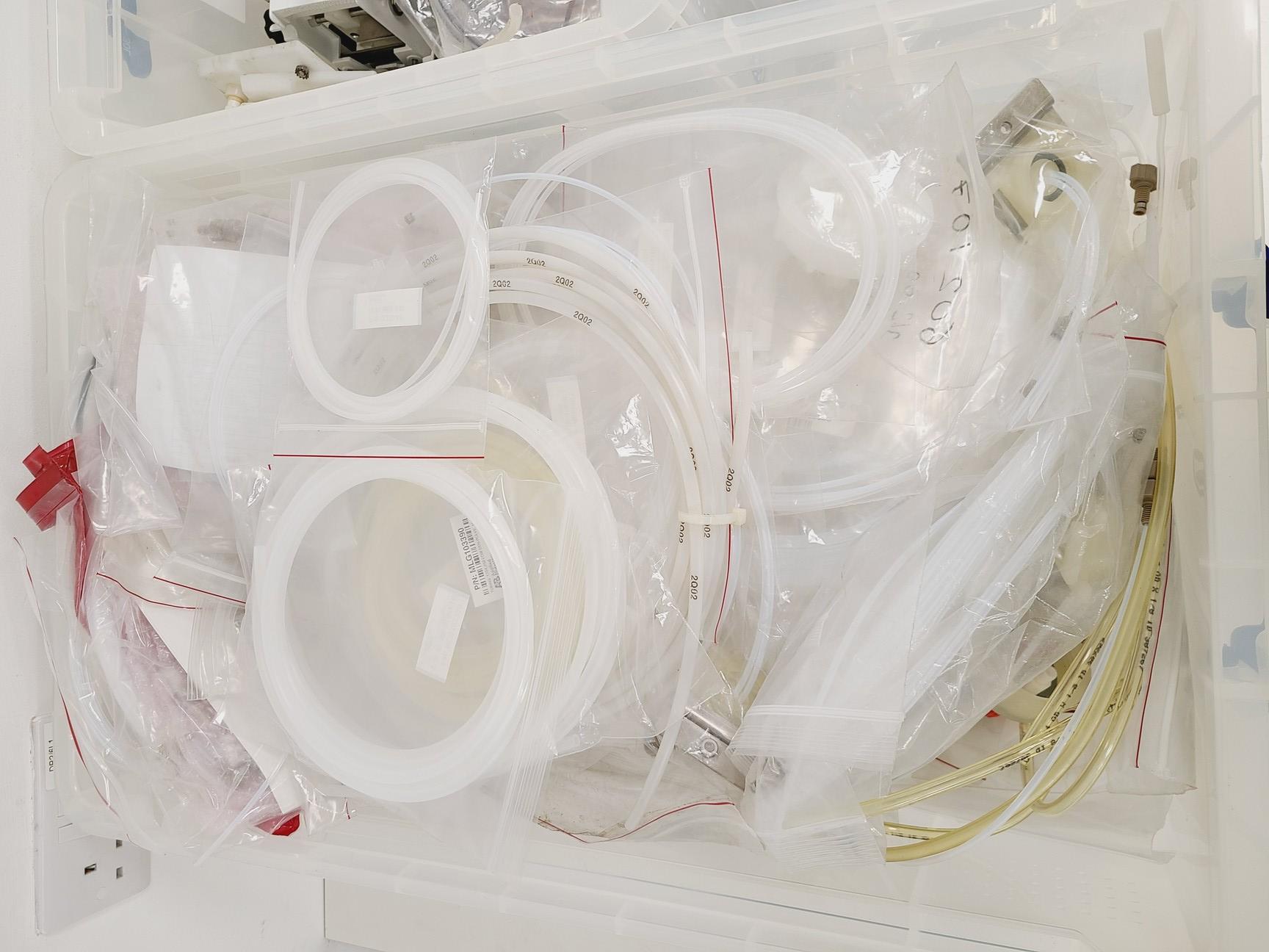 Image of PerSeptive Biosystems Pioneer Peptide Synthesis System w/ PC & Software Lab