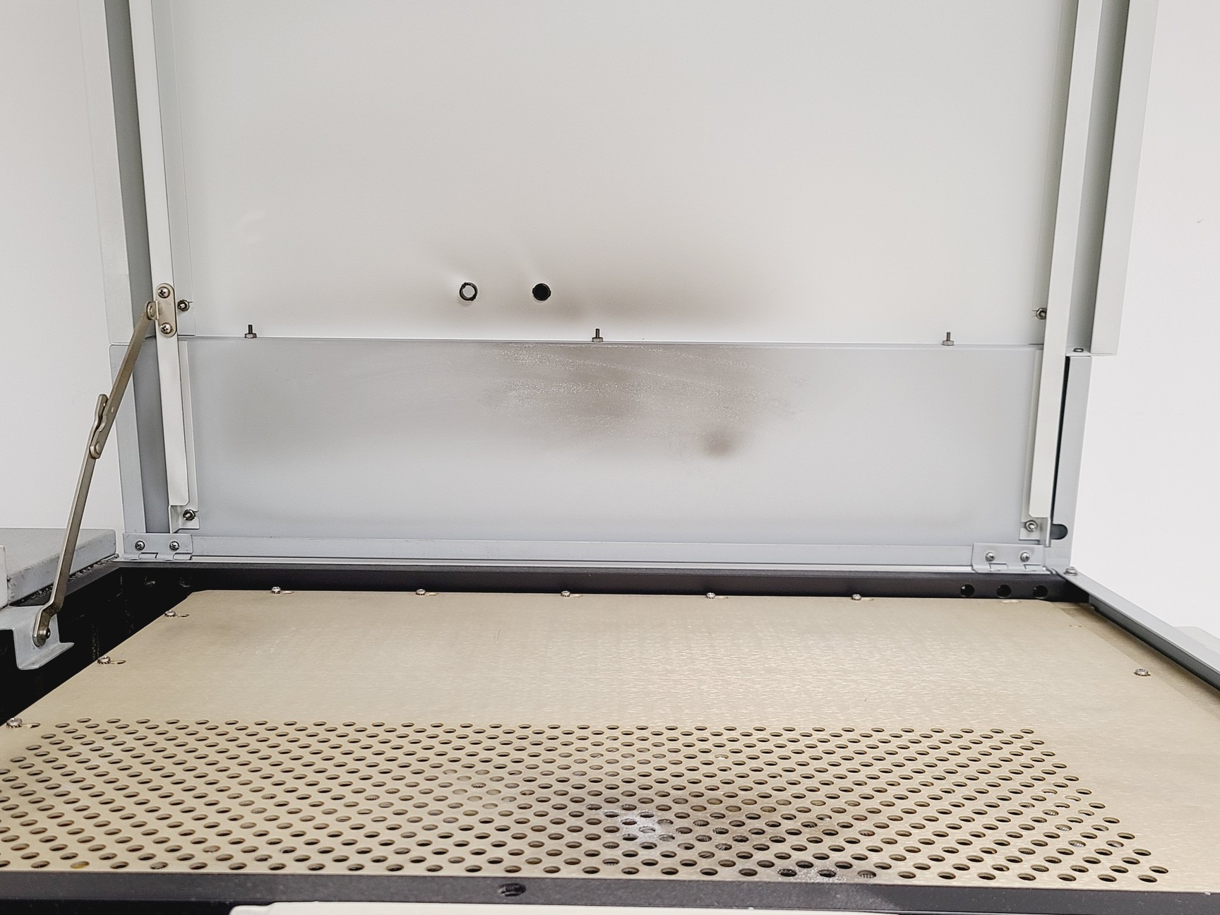 Image of PerSeptive Biosystems Pioneer Peptide Synthesis System w/ PC & Software Lab