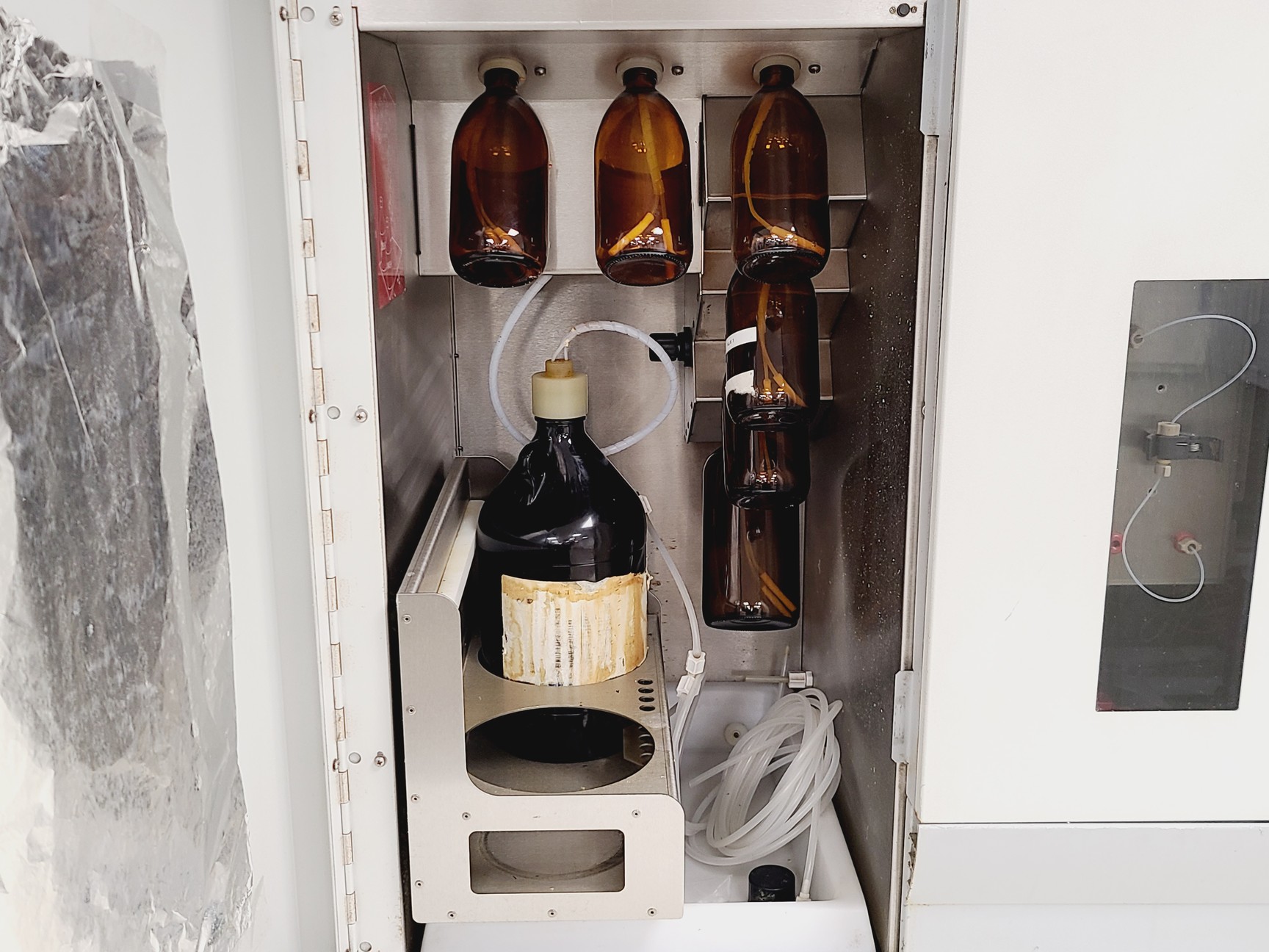 Image of PerSeptive Biosystems Pioneer Peptide Synthesis System w/ PC & Software Lab