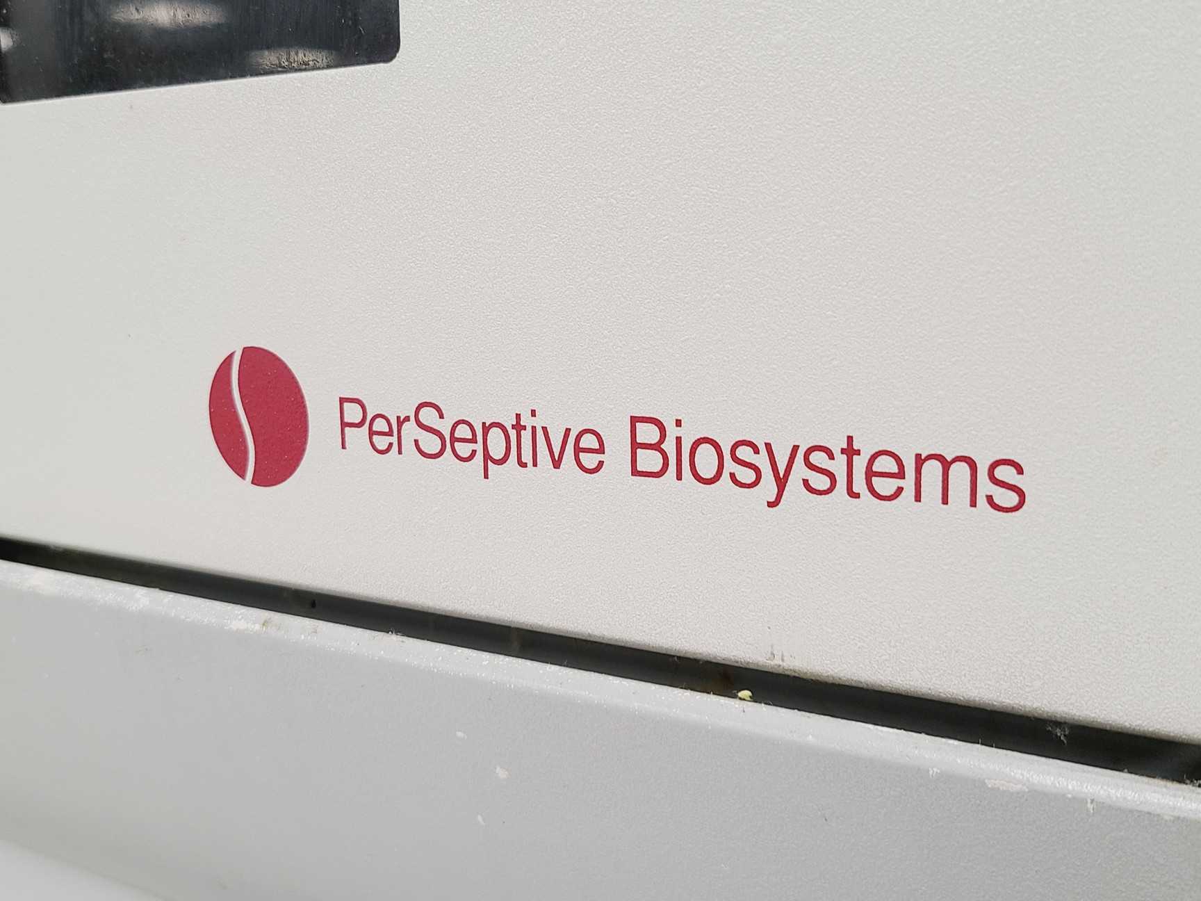 Image of PerSeptive Biosystems Pioneer Peptide Synthesis System w/ PC & Software Lab