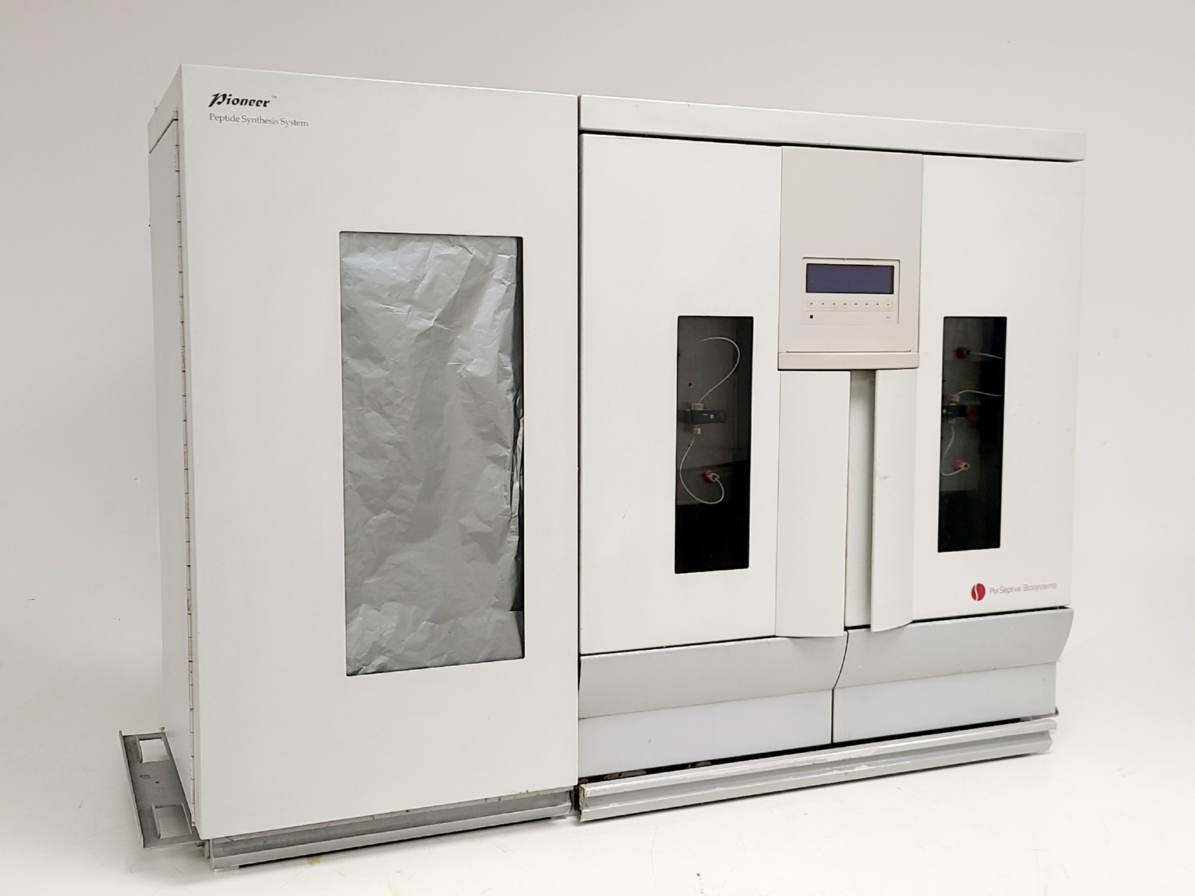 Image of PerSeptive Biosystems Pioneer Peptide Synthesis System w/ PC & Software Lab