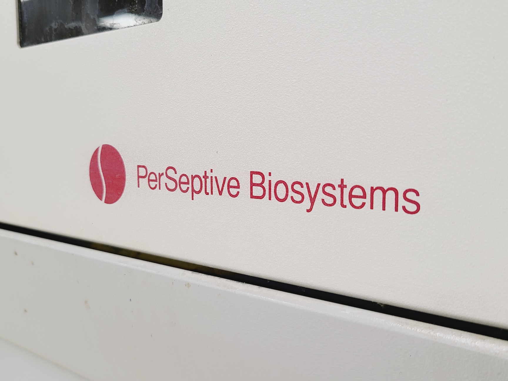Image of PerSeptive Biosystems Pioneer Peptide Synthesis System