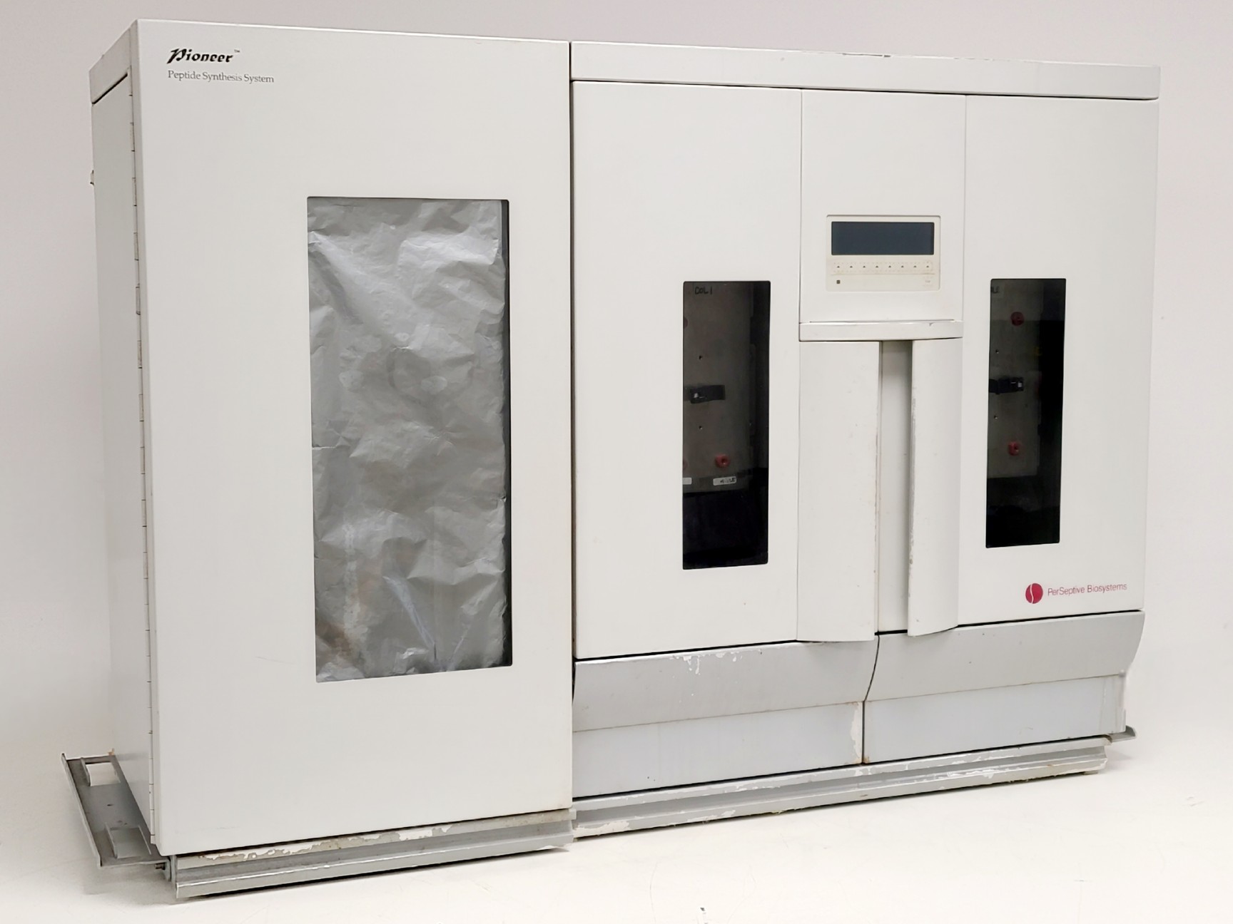 Image of PerSeptive Biosystems Pioneer Peptide Synthesis System