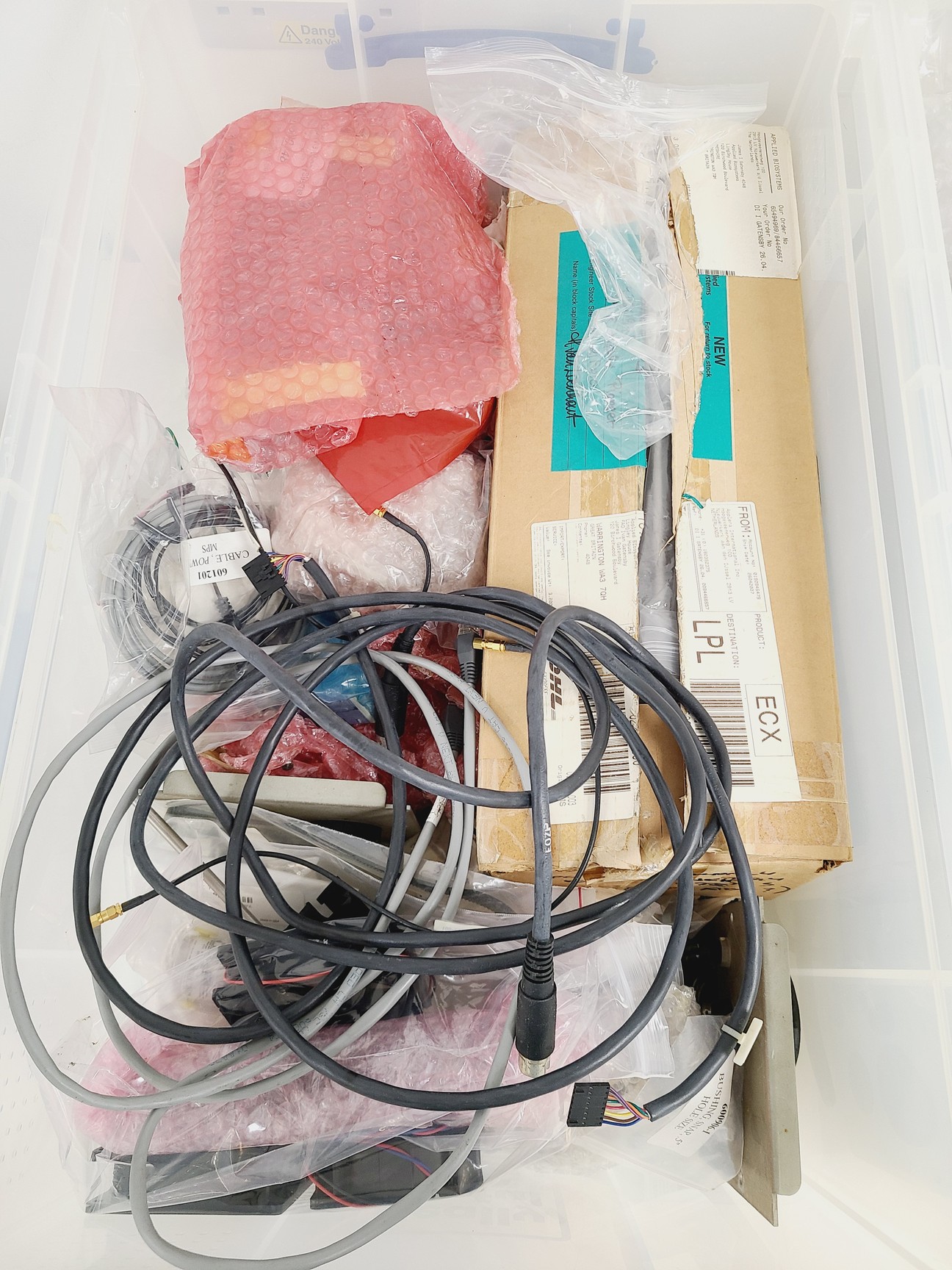 Image of PerSeptive Biosystems Pioneer Peptide Synthesis System