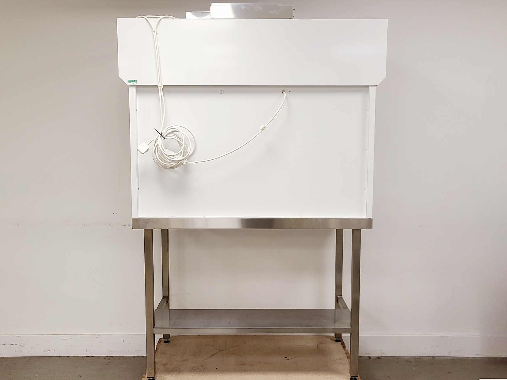 Image of Cleanrooms Laminar Flow Hood w/ Stainless Steel Table