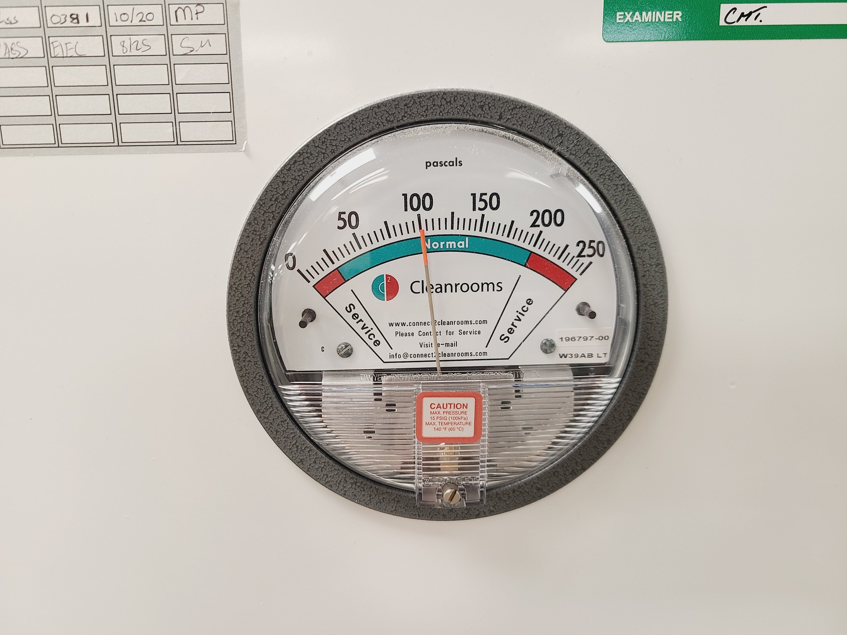 Image of Cleanrooms Laminar Flow Hood w/ Stainless Steel Table