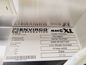 Thumbnail image of Cleanrooms Laminar Flow Hood w/ Stainless Steel Table