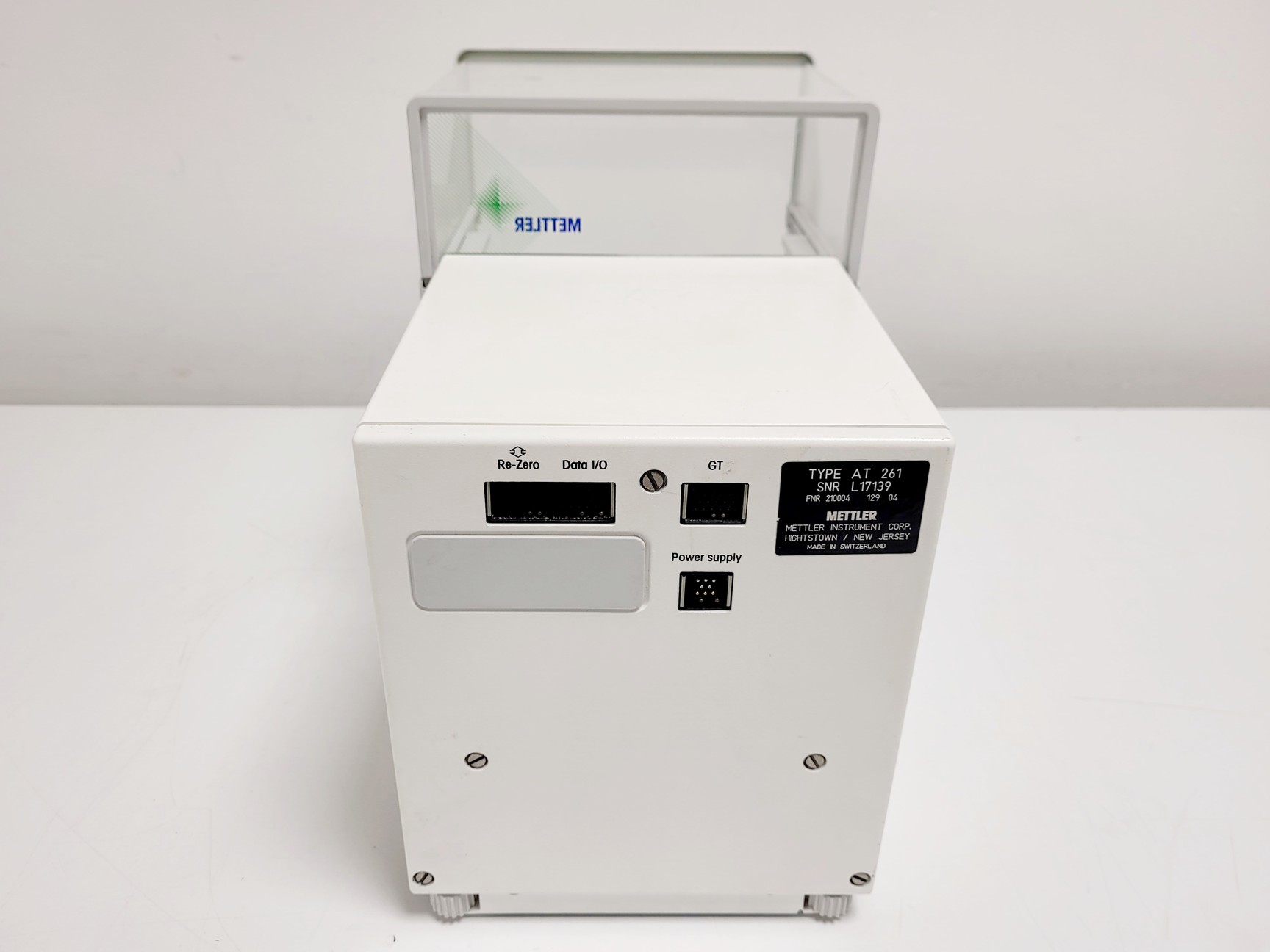 Image of Mettler AT261 DeltaRange Analytical Balance Lab