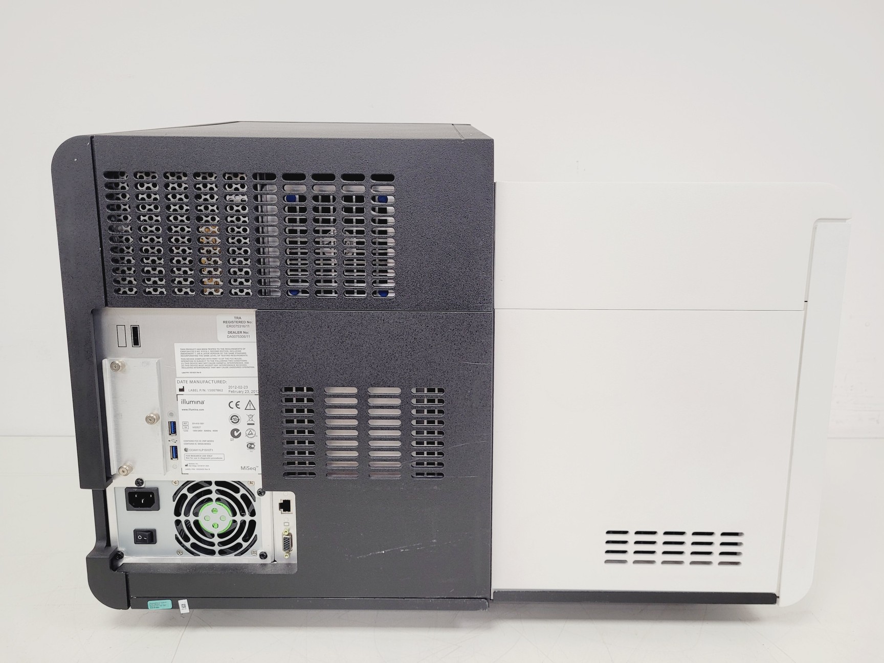 Image of Illumina MiSeq DNA Sequencer Lab