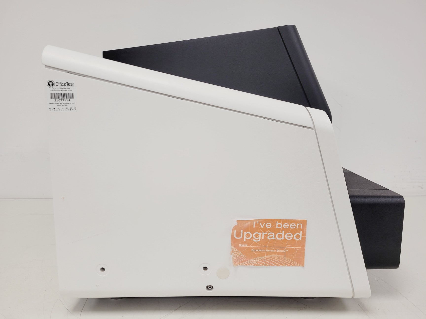 Image of Illumina MiSeq DNA Sequencer Lab