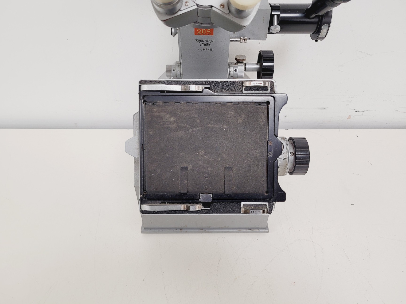 Image of Reichert 347 419 Inverted Polarising Microscope