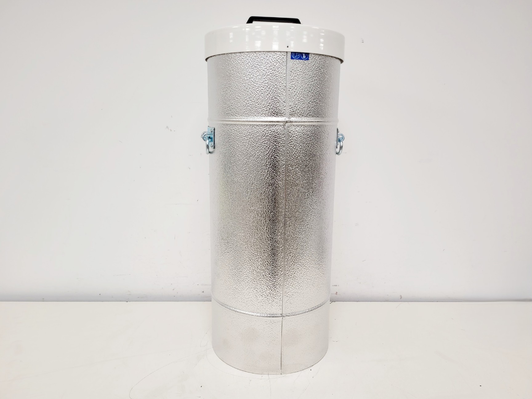 Image of Isotherm Cylindrical Dewar 30x30x70 cm Lab