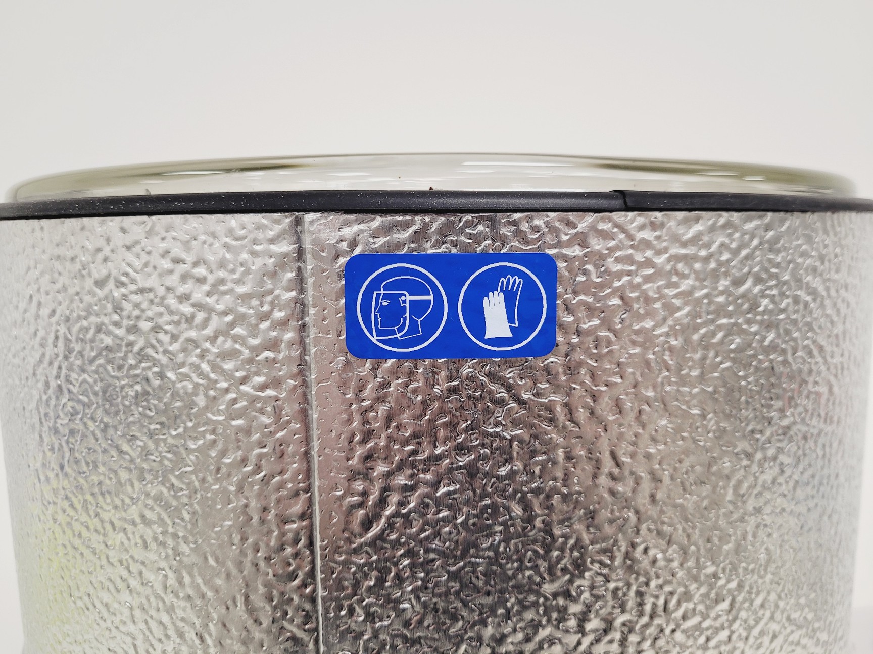 Image of Isotherm Cylindrical Dewar 30x30x70 cm Lab