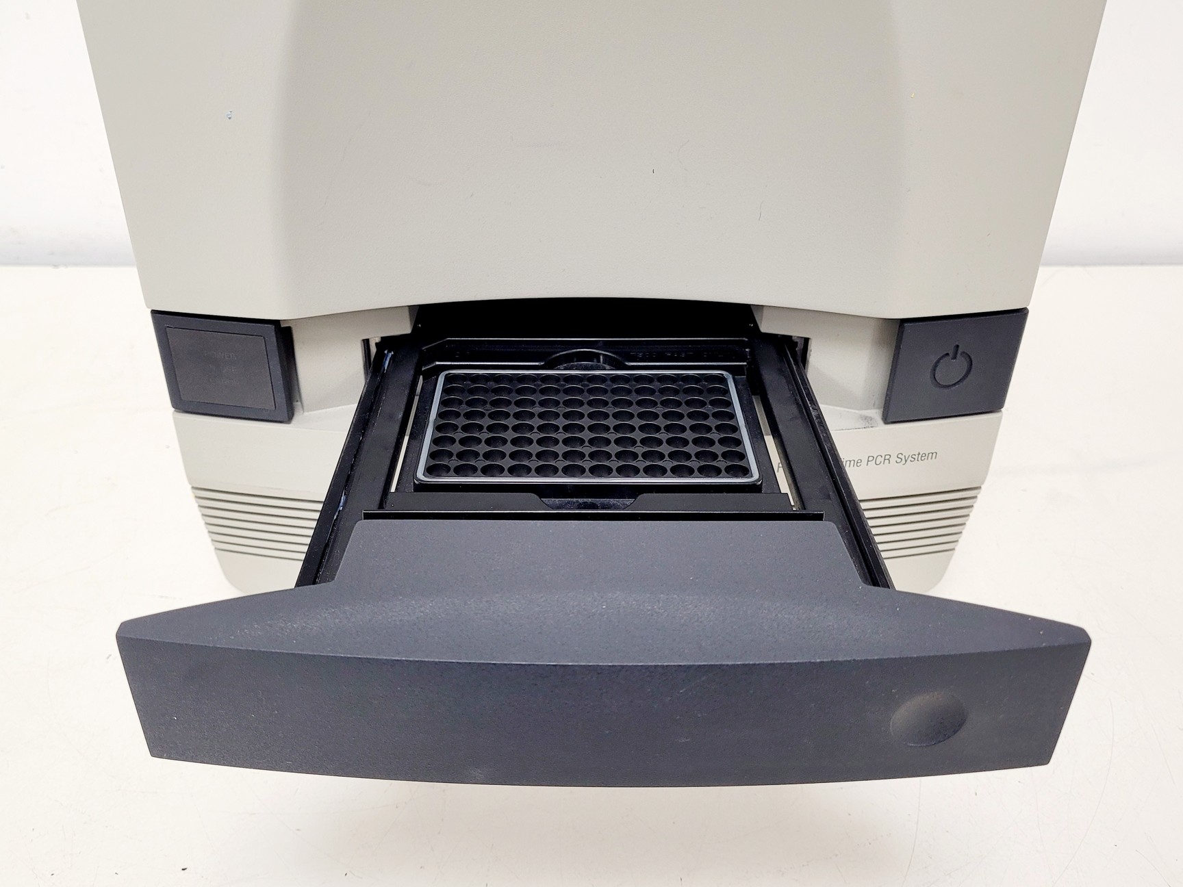 Image of Applied Biosystems 7500 Fast Real-Time PCR System