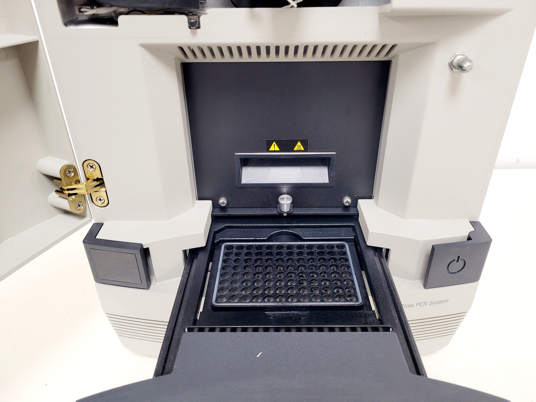 Image of Applied Biosystems 7500 Fast Real-Time PCR System