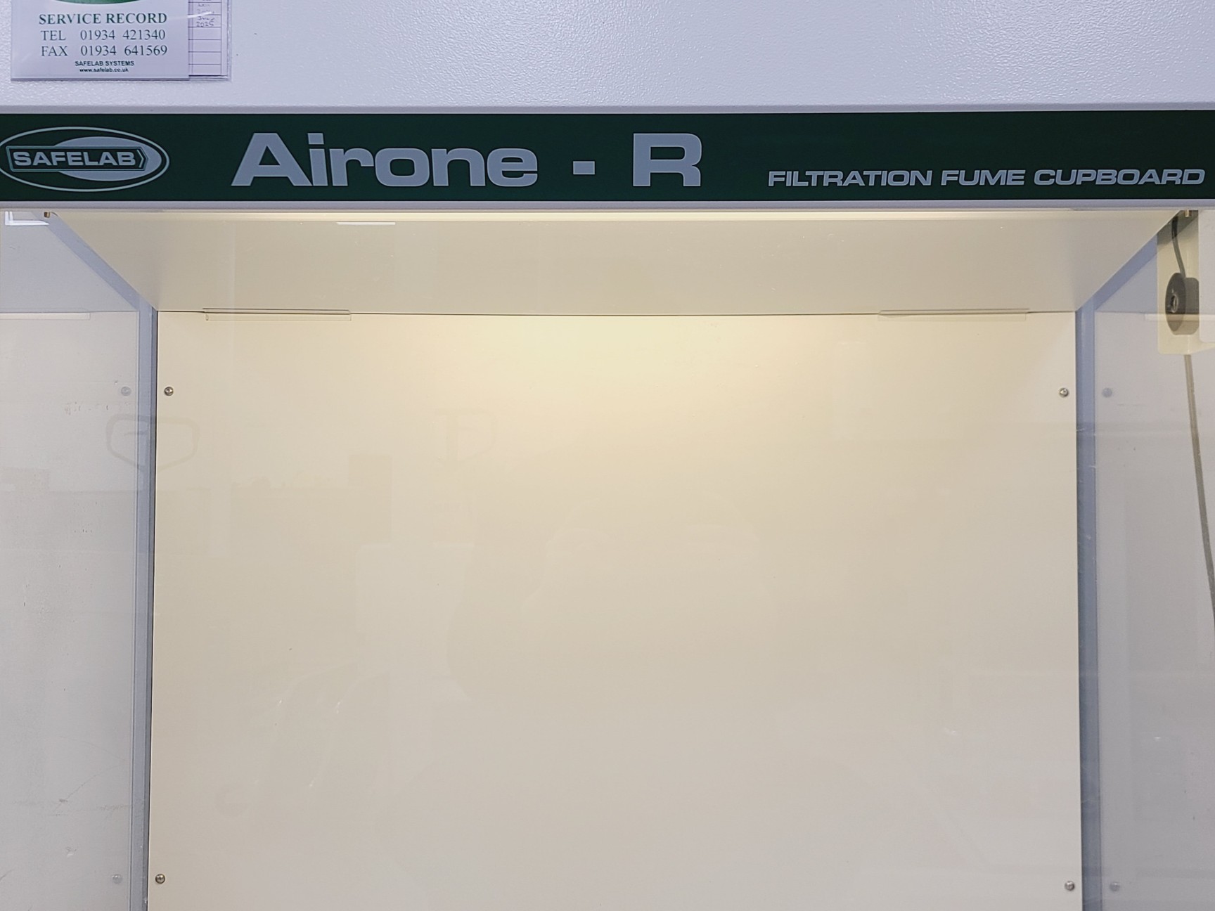 Image of Safelab Airone 1000R Fume Cabinet Lab