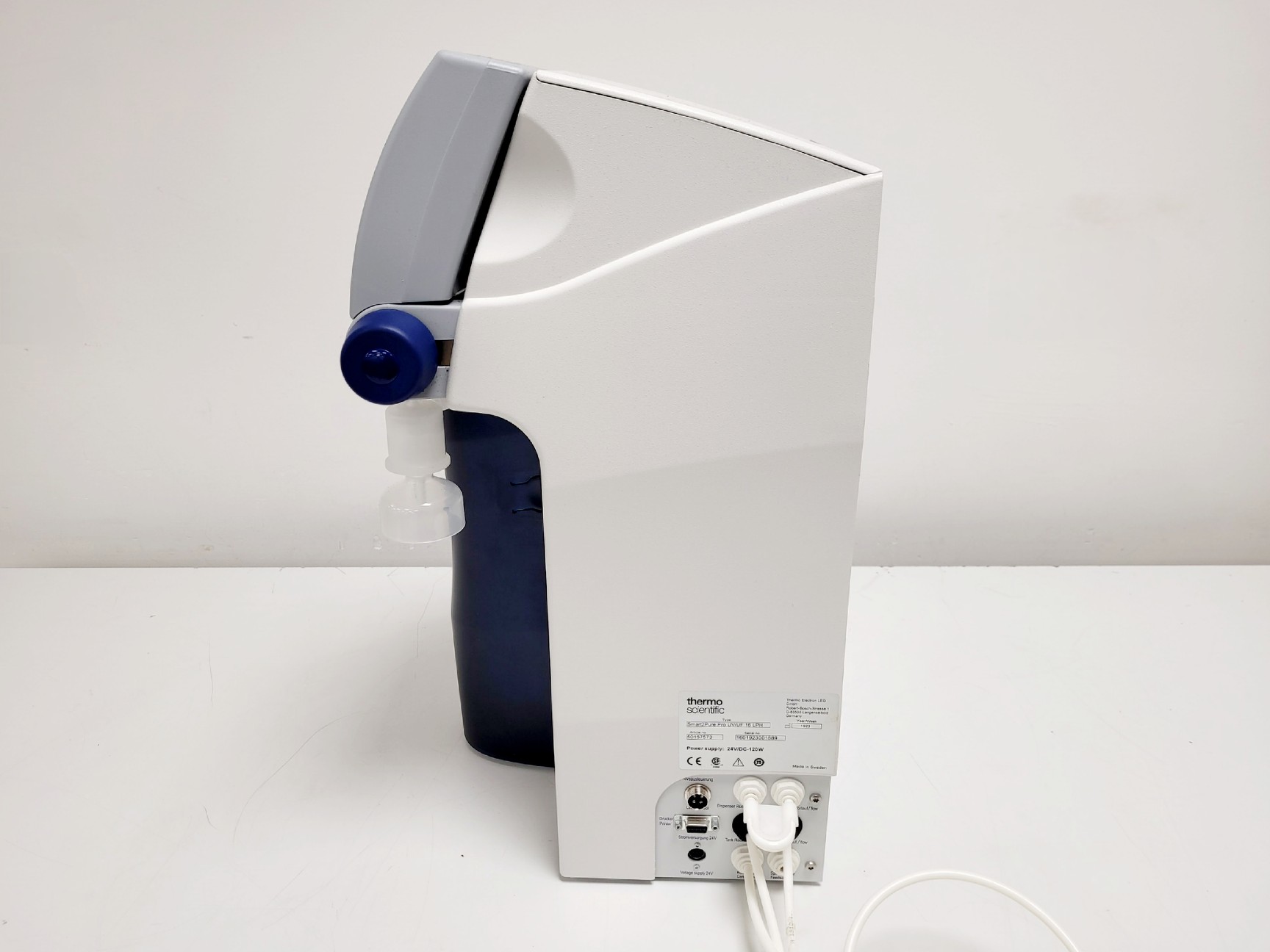 Image of Thermo Scientific Barnstead Smart2Pure Pro Water Purification System