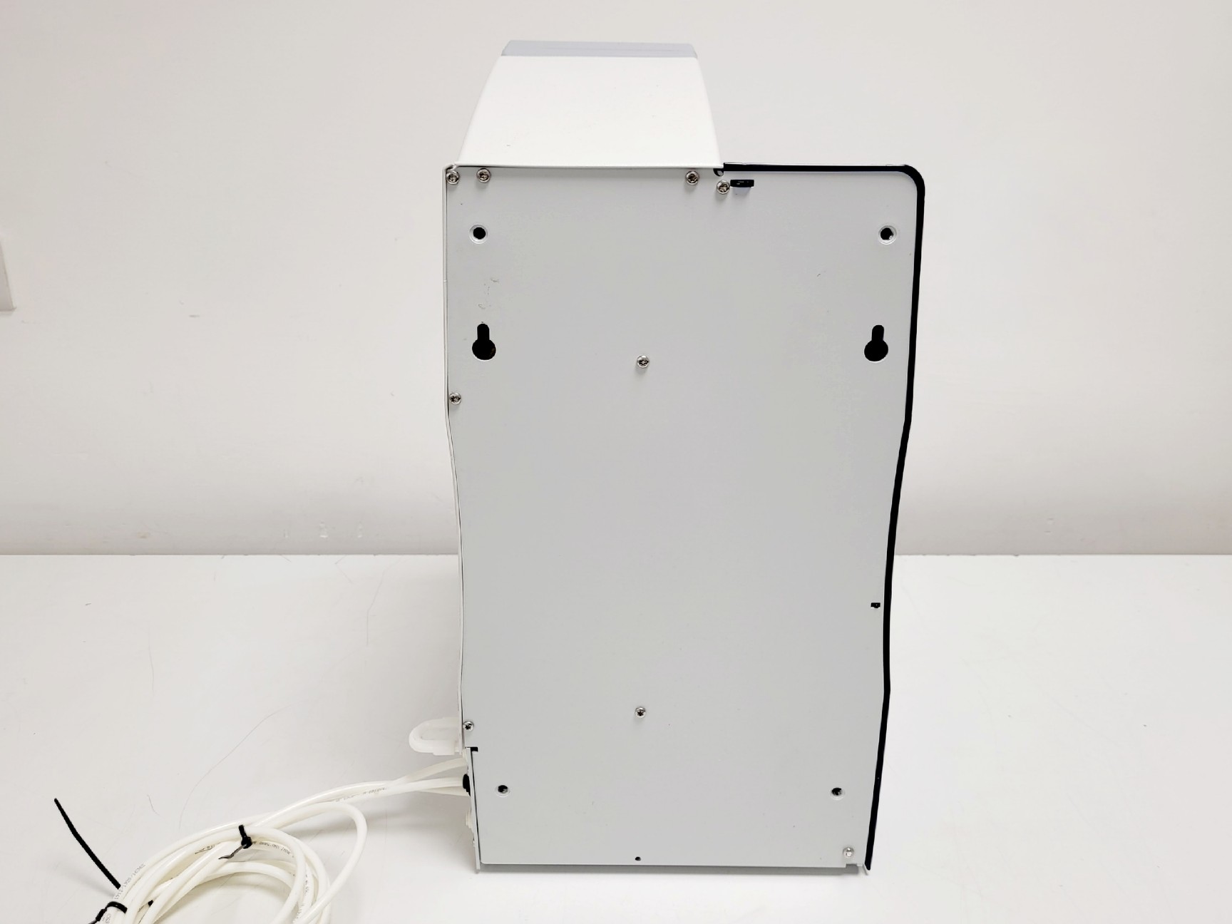 Image of Thermo Scientific Barnstead Smart2Pure Pro Water Purification System