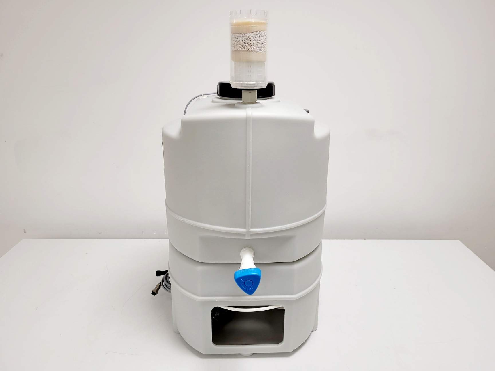 Image of Thermo Scientific Barnstead Smart2Pure Pro Water Purification System