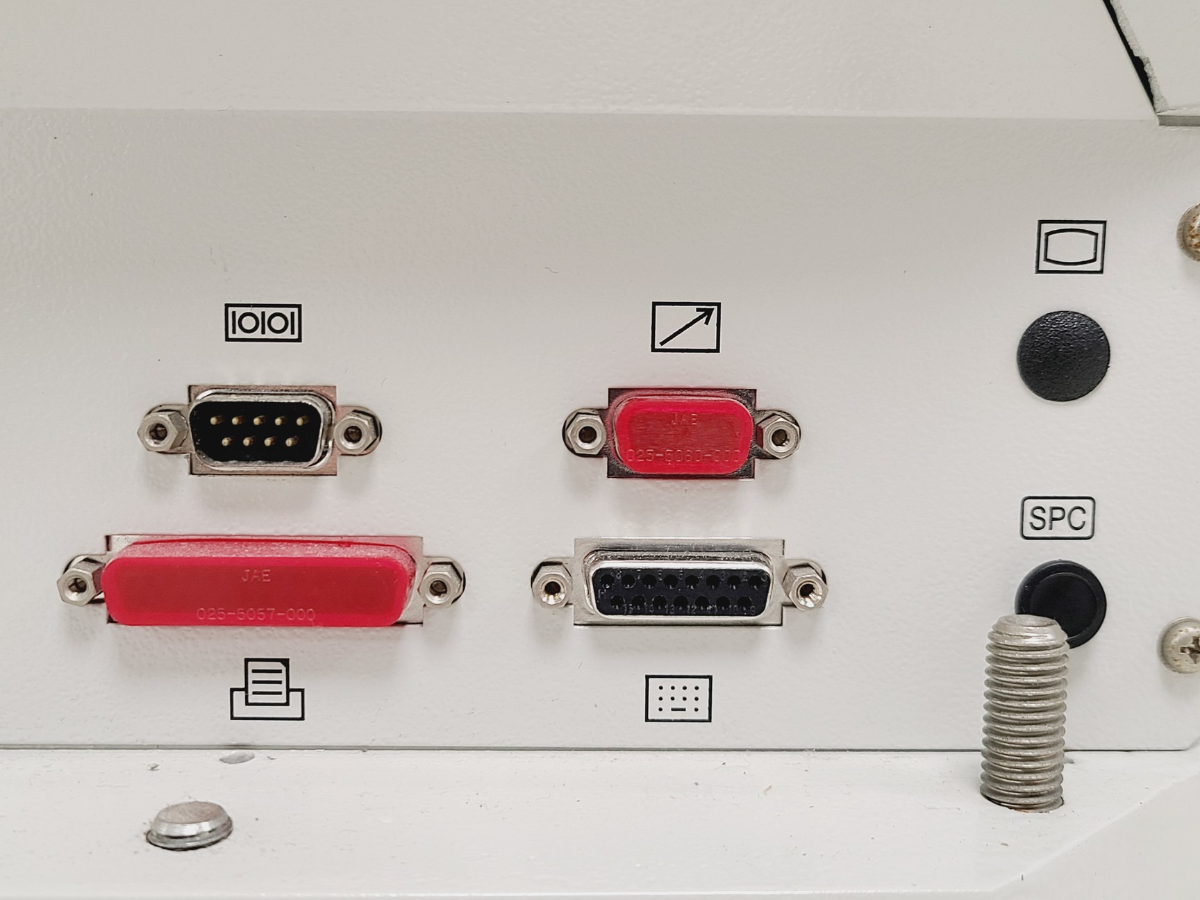 Image of Buehler Micromet 5104 Hardness Tester w/ 3 x Objectives M50,M10 & M20 