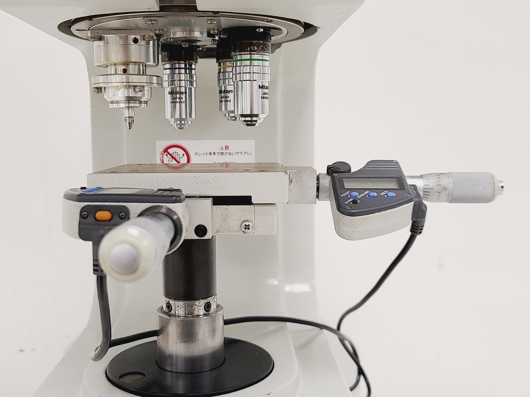 Image of Buehler Micromet 5104 Hardness Tester w/ 3 x Objectives M50,M10 & M20 