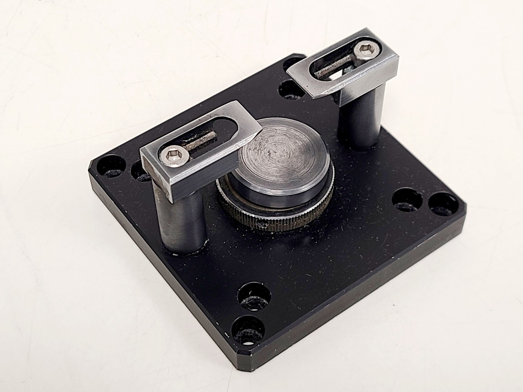 Image of Buehler Micromet 5104 Hardness Tester w/ 3 x Objectives M50,M10 & M20 