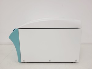 Thumbnail image of Hettich Universal 320 Benchtop Centrifuge