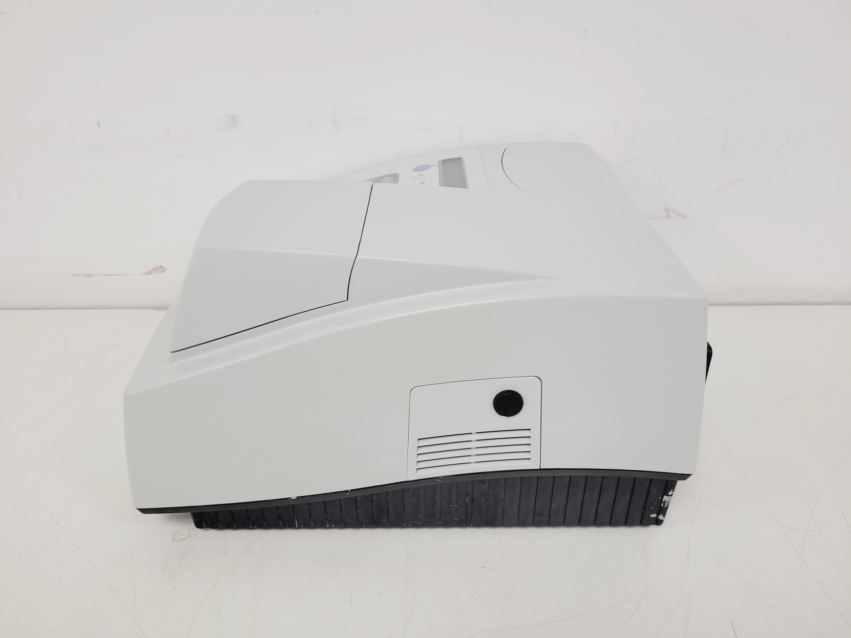 Image of Thermo Scientific GENESYS 20 Visible Spectrophotometer