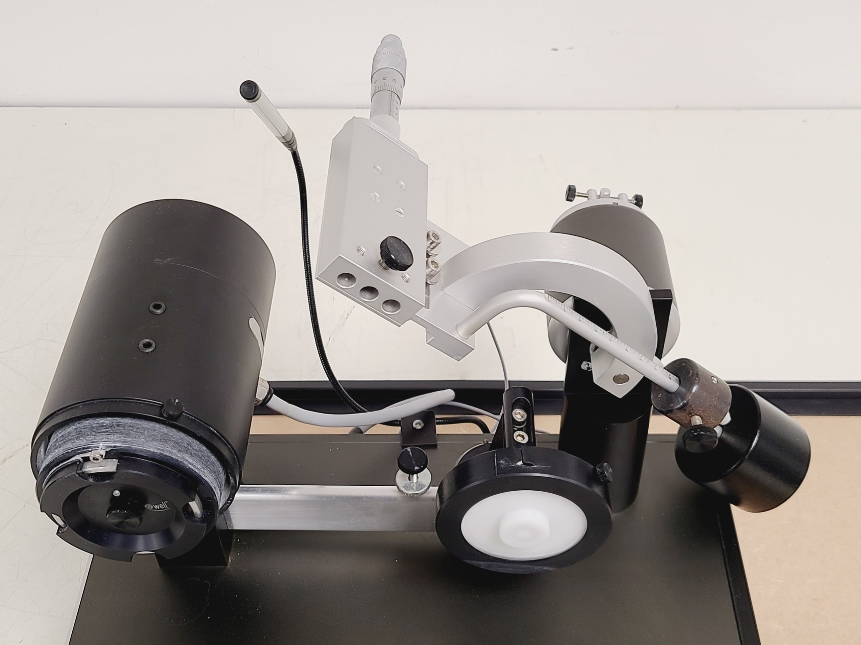 Image of Well Diamond Wire Saw Model 3400