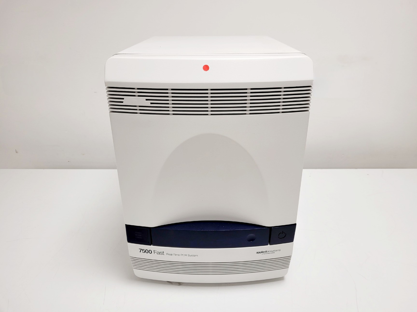 Image of Applied Biosystems 7500 Fast Real-Time PCR Machine w/ Laptop & Software 