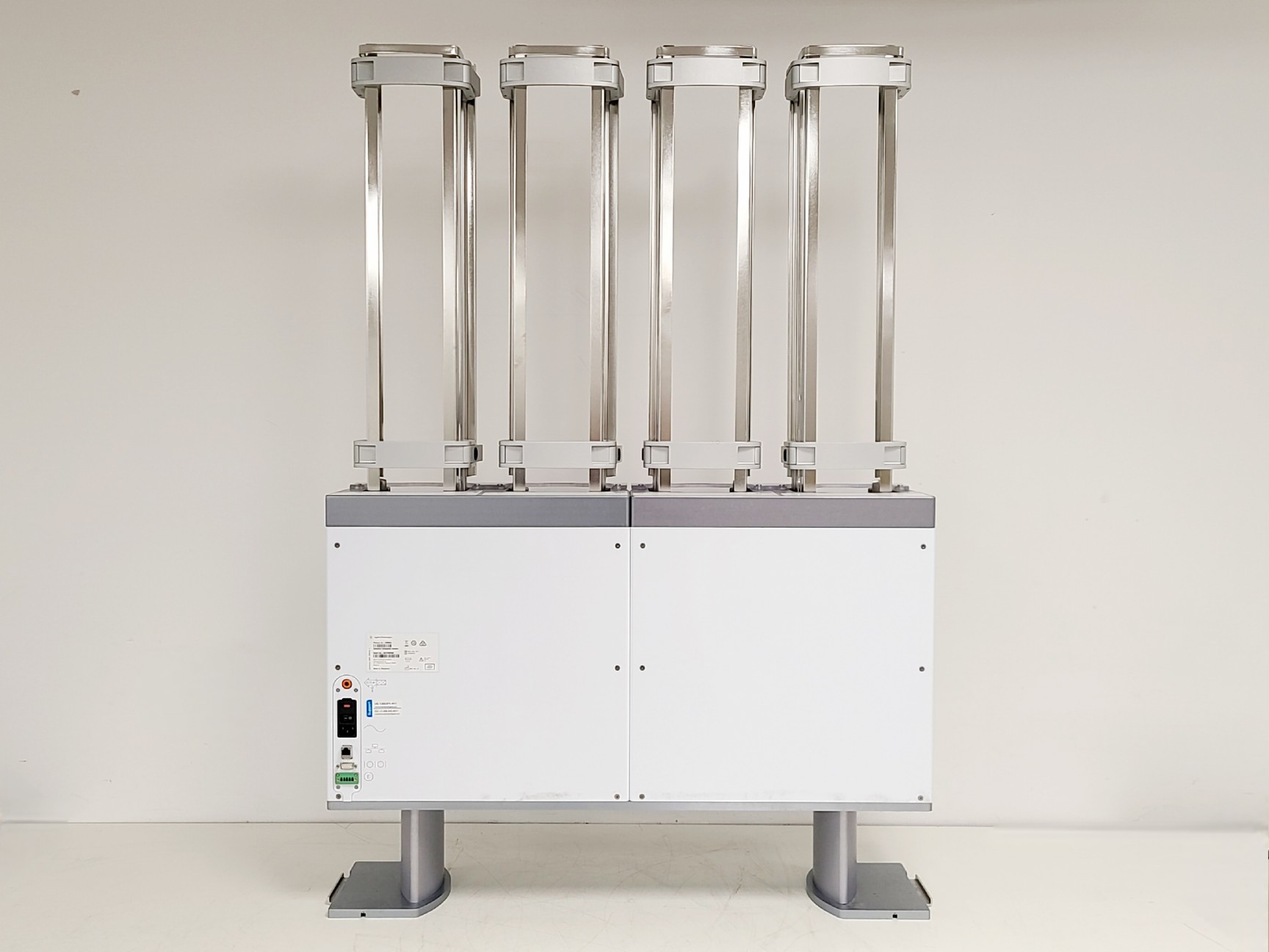 Image of Agilent Bravo Liquid Handling System w/ BenchCel 4R, Labware Minihub and More
