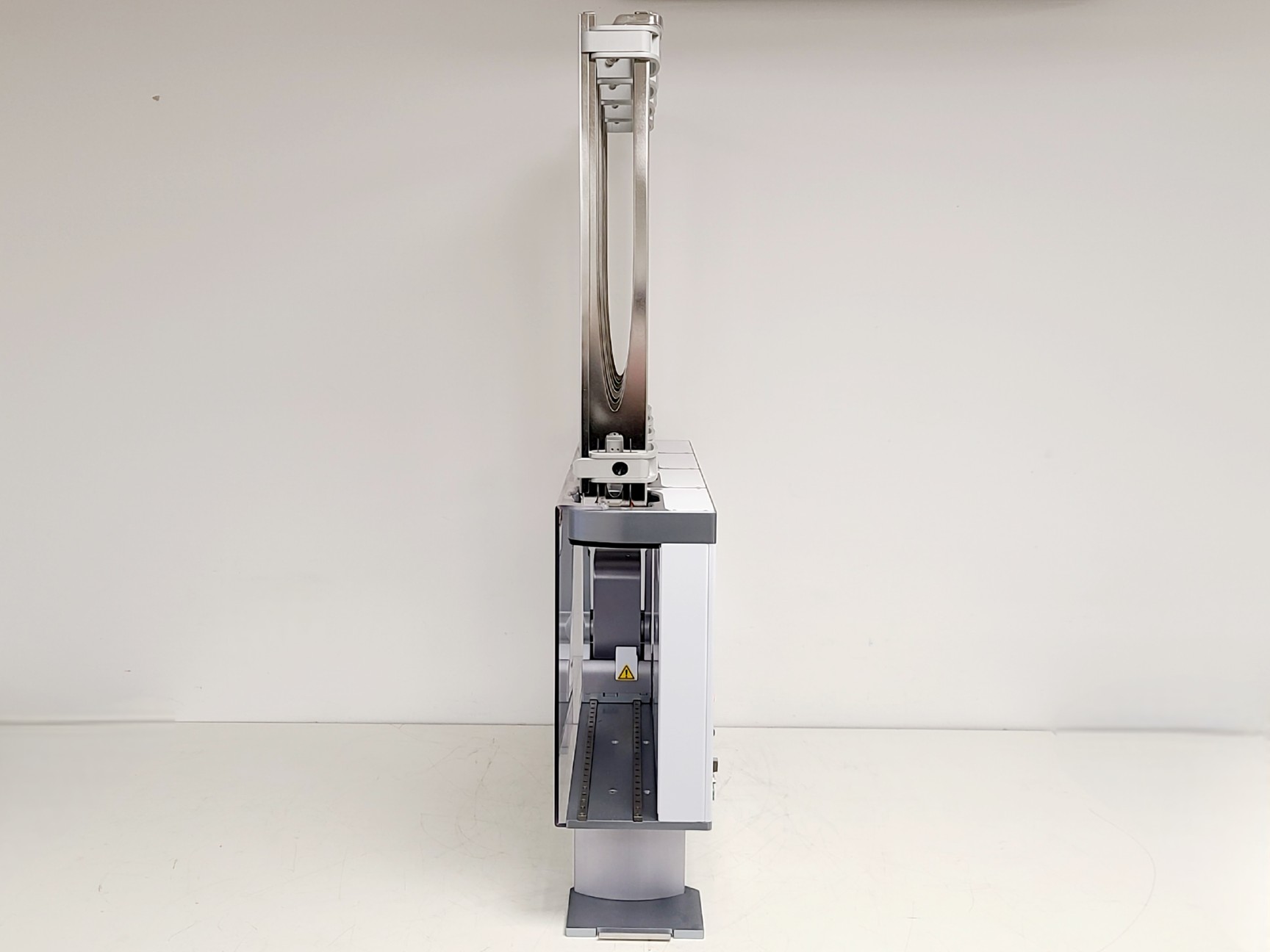 Image of Agilent Bravo Liquid Handling System w/ BenchCel 4R, Labware Minihub and More