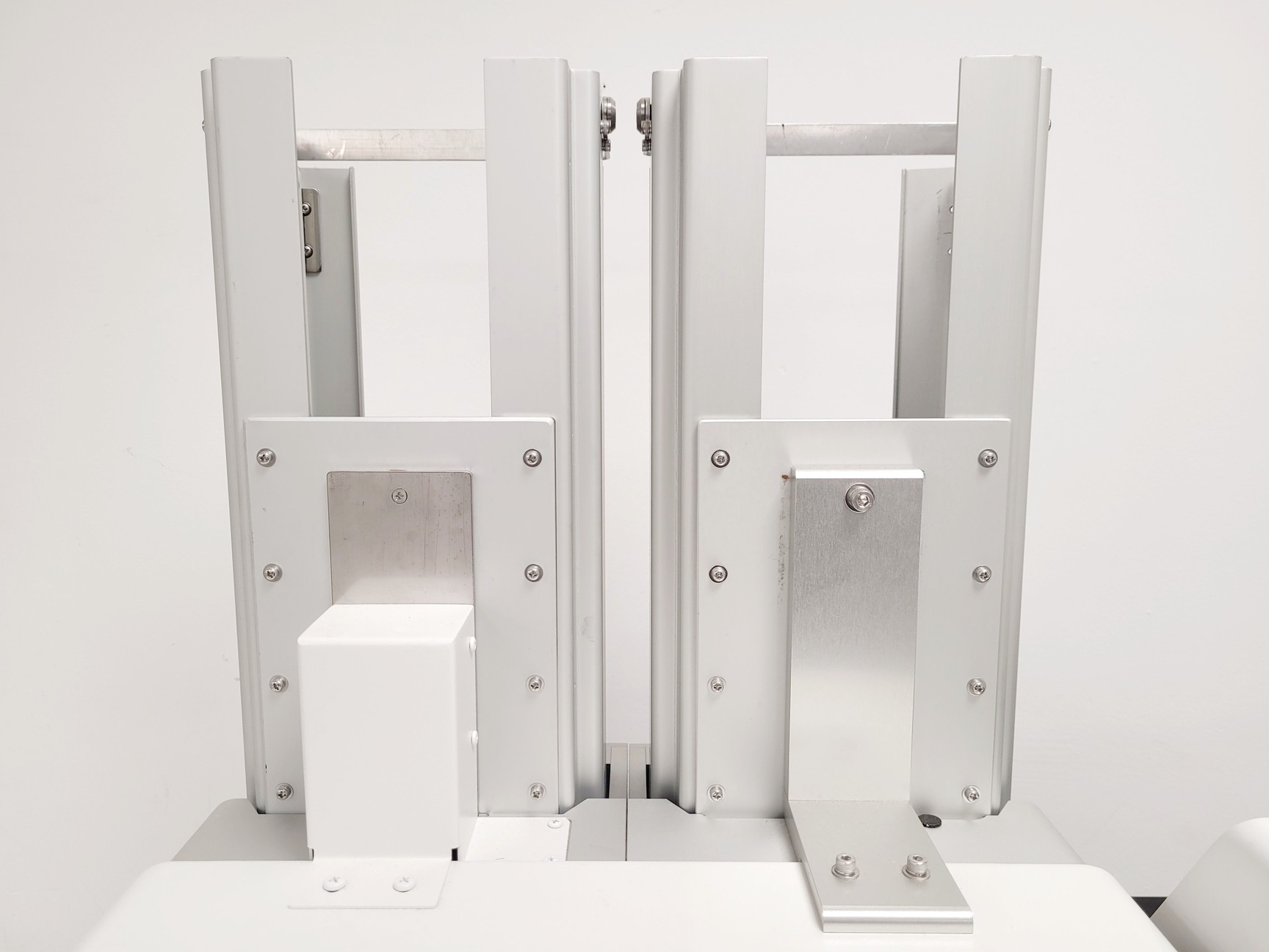 Image of Integra Viafill Dispenser & Stacker w/ 2 x Plate Stacker Short Chimneys 