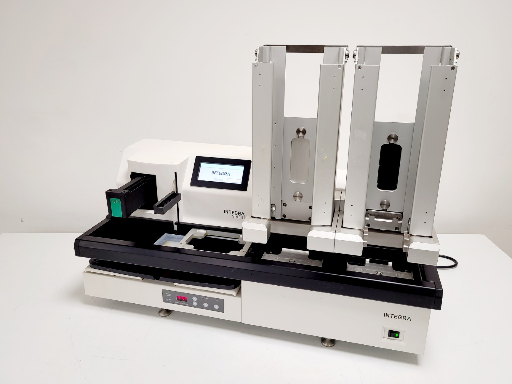 Viafill Integra Viafill Dispenser & Stacker Automatic Dispenser Lab