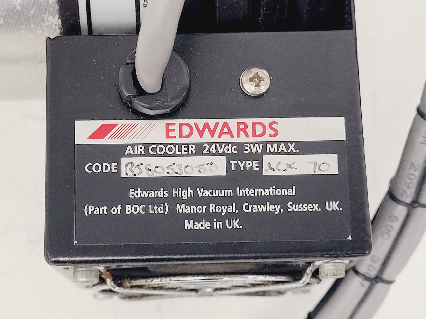 Image of Edwards Std Exchange EXT70 DN40NW, with Air Cooler ACX70 and controller