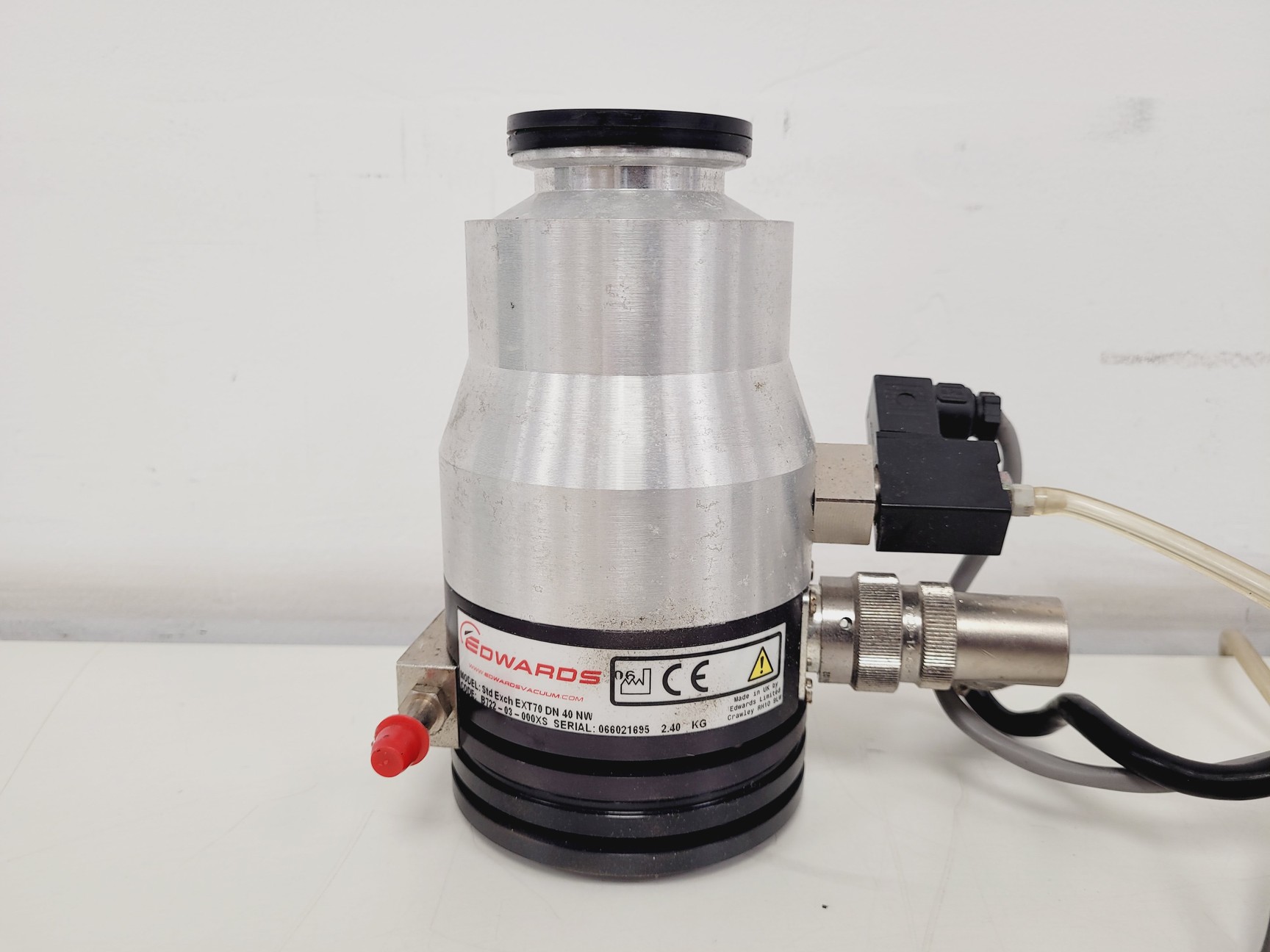 Image of Edwards Std Exchange EXT70 DN40NW, with Air Cooler ACX70 and controller