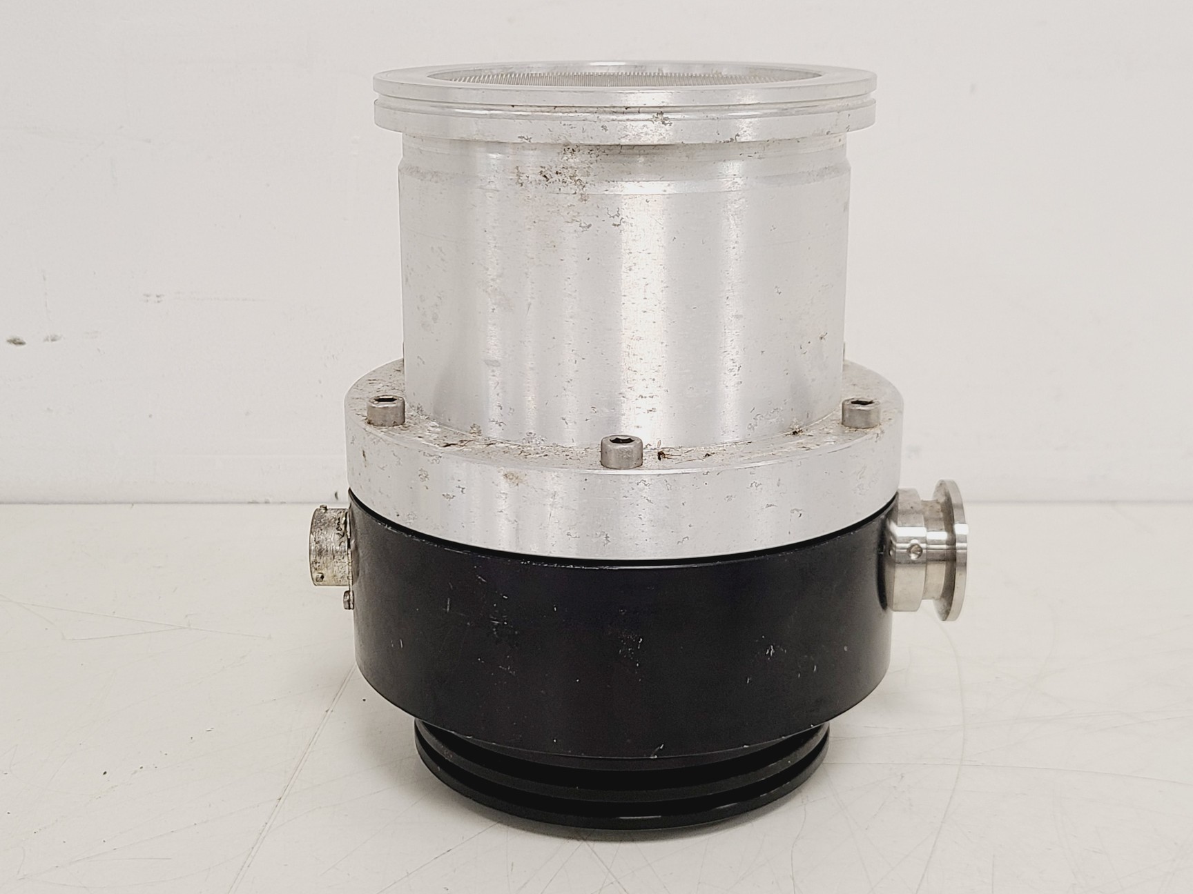 Image of Edwards Std Exchange EXT250 DN100 ISO-K and Controller