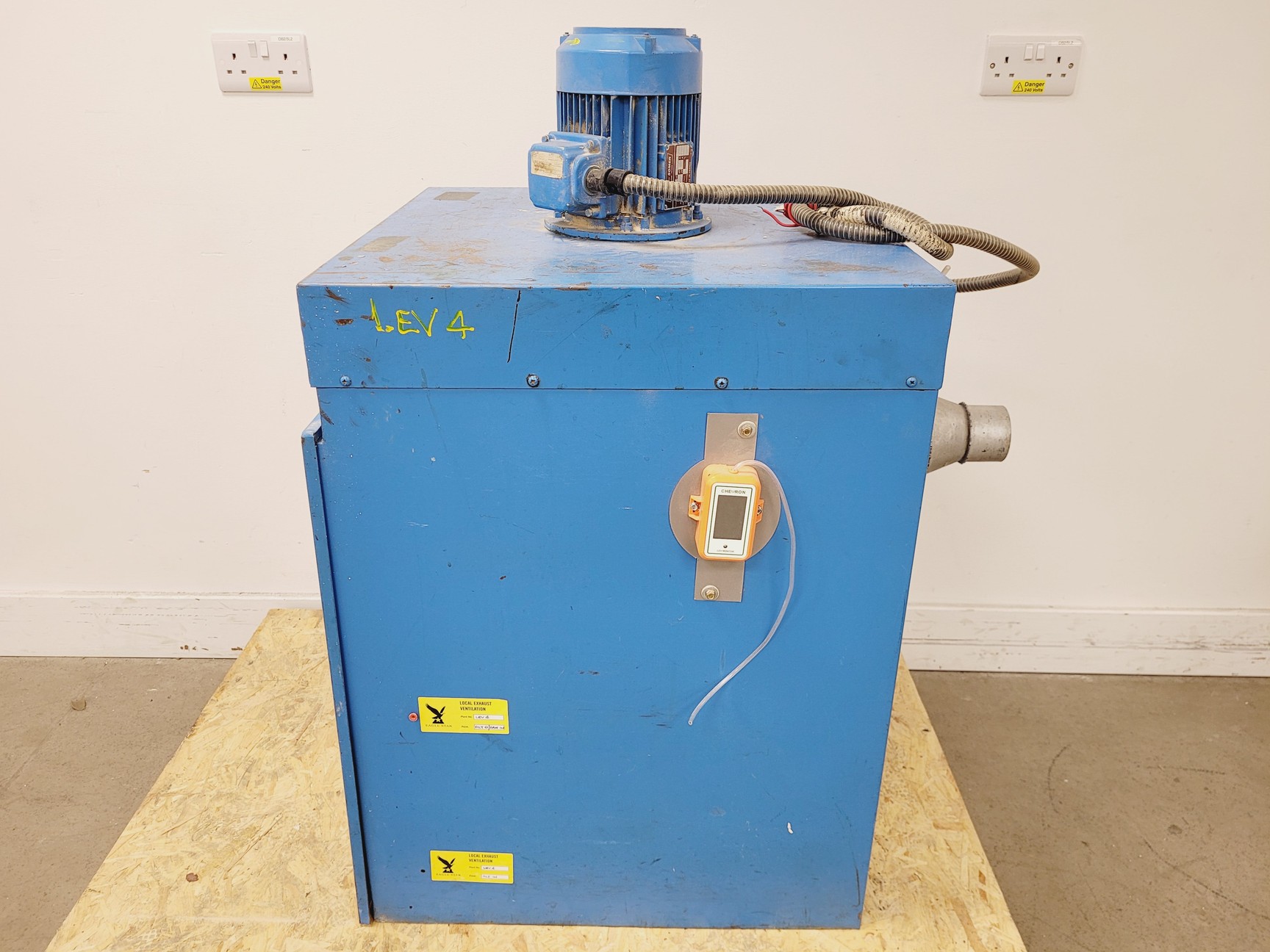 Image of Spenstead Dust Extractor Model LEV4