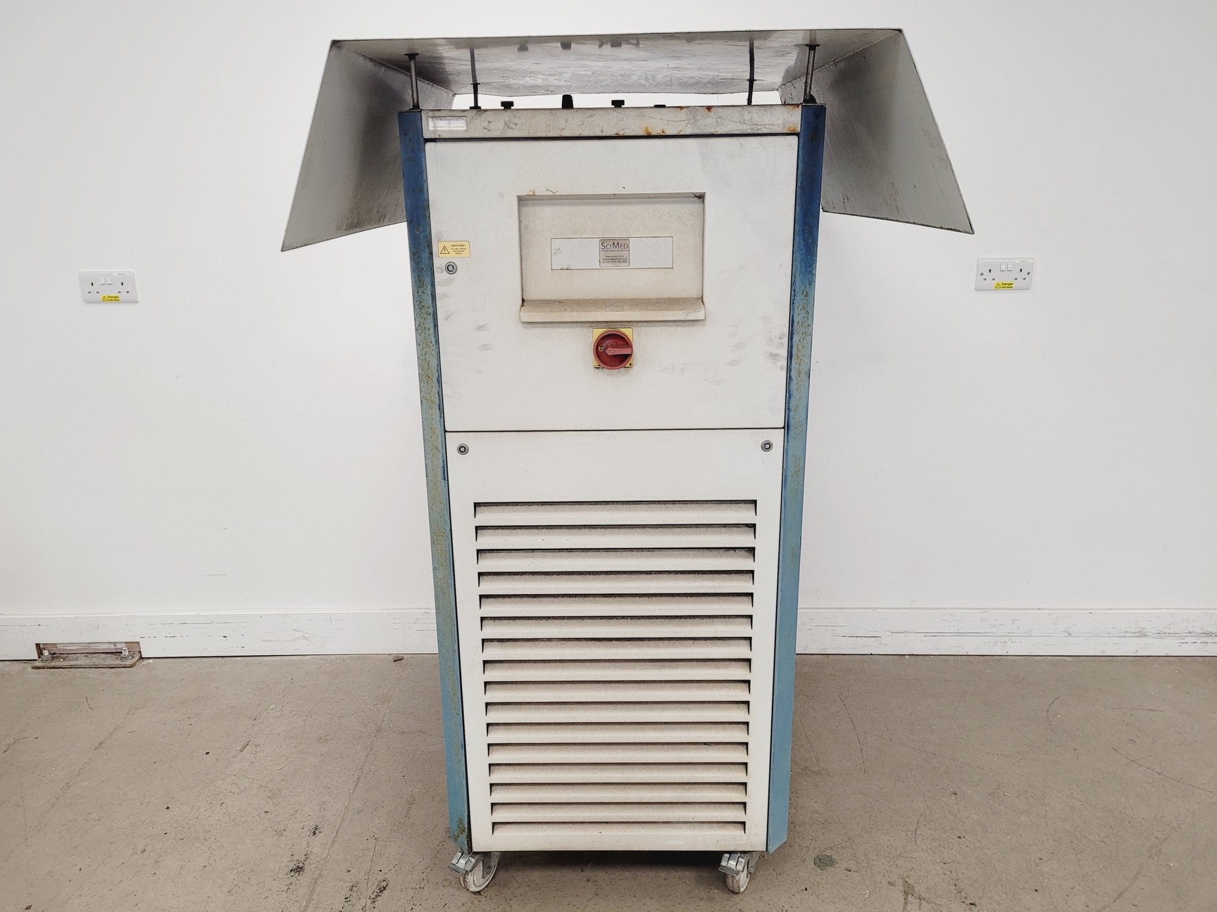 Image of Rigaku ZSX Primus WD-XRF System w/ Industrial Chiller, PC & Accessories