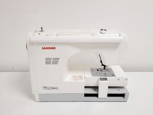 Thumbnail image of Janome Memory Craft 350 Sewing/Embroidery Machine 