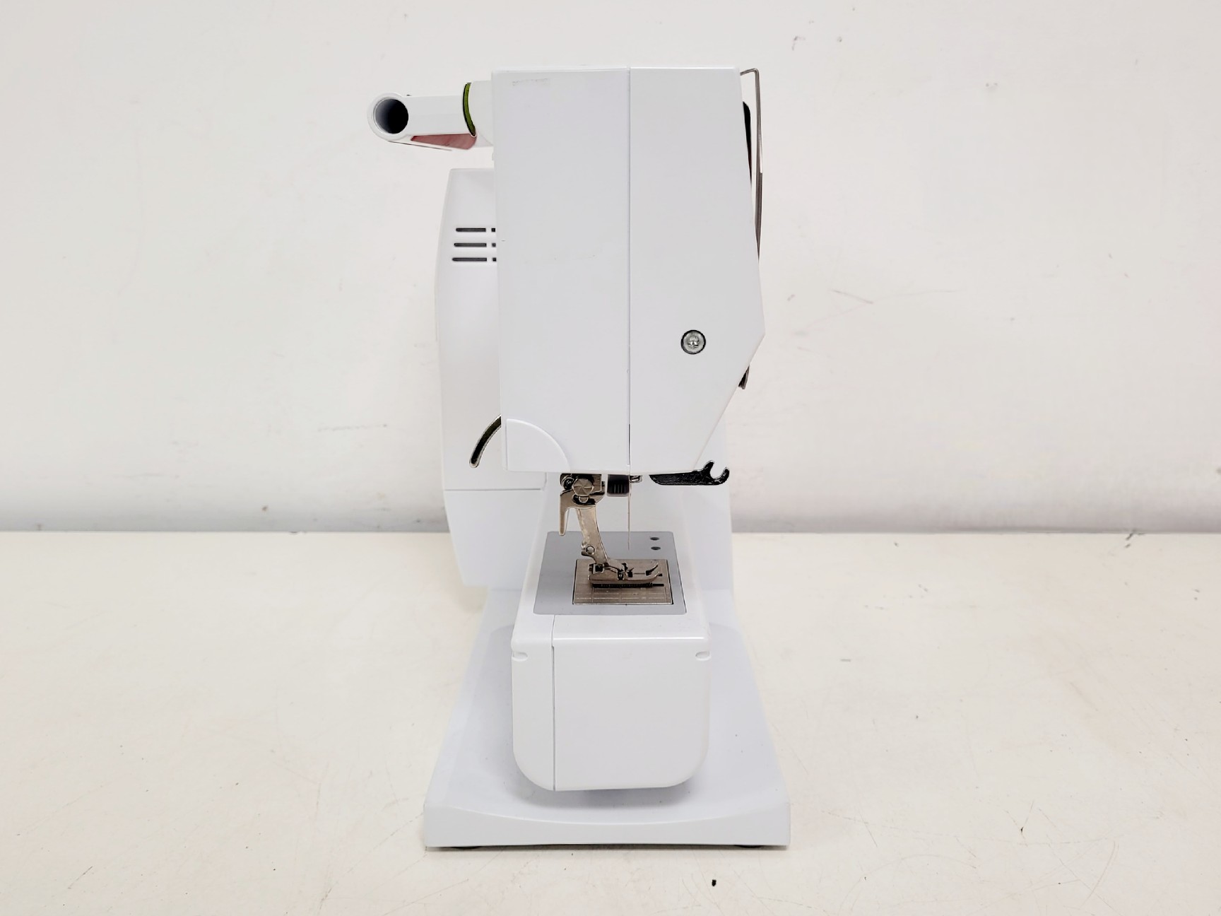 Image of Bernina Activa 230 Patchwork Edition Sewing Machine w/ Carry Bag & Accessories