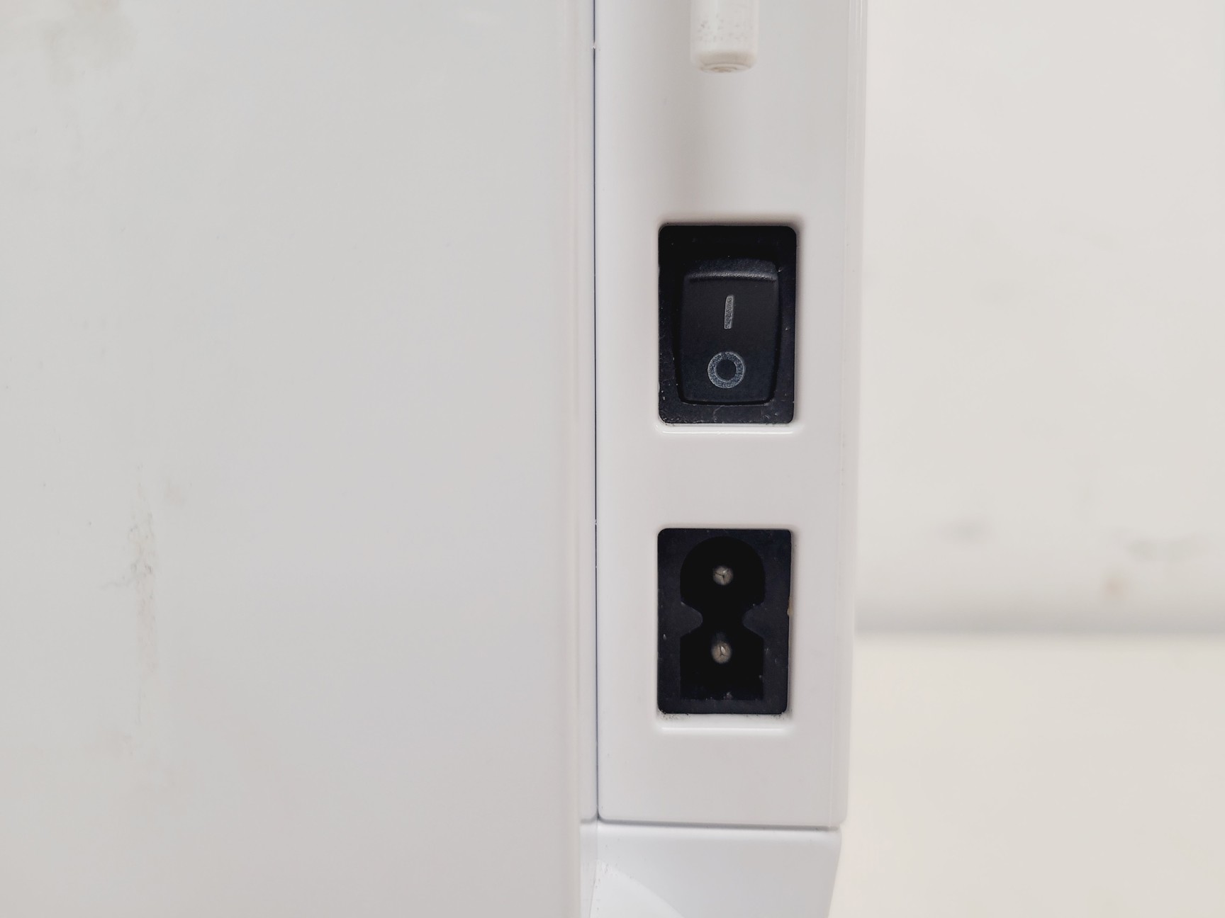 Image of Bernina Activa 230 Patchwork Edition Sewing Machine w/ Carry Bag & Accessories