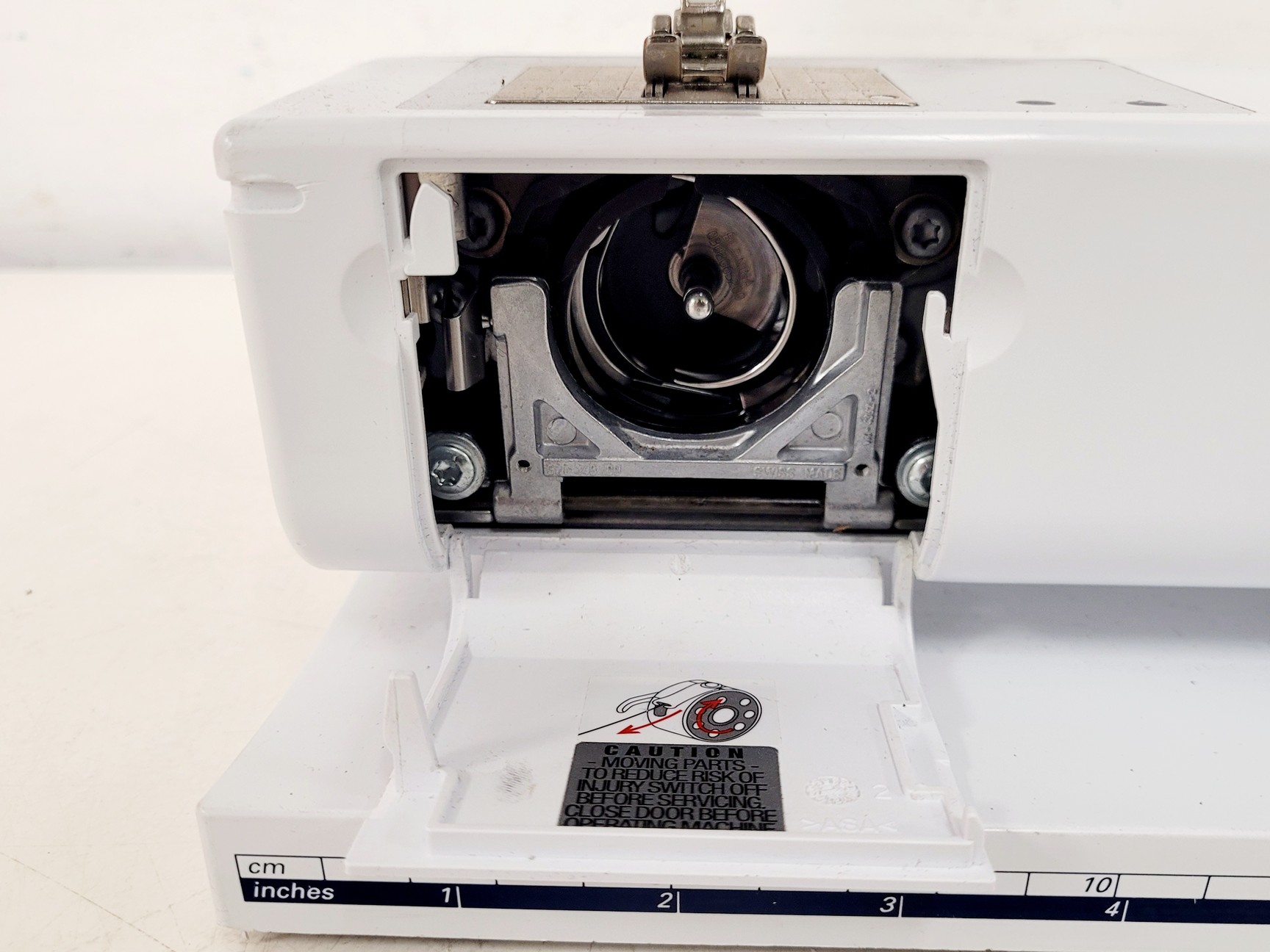 Image of Bernina Activa 230 Patchwork Edition Sewing Machine w/ Carry Bag & Accessories