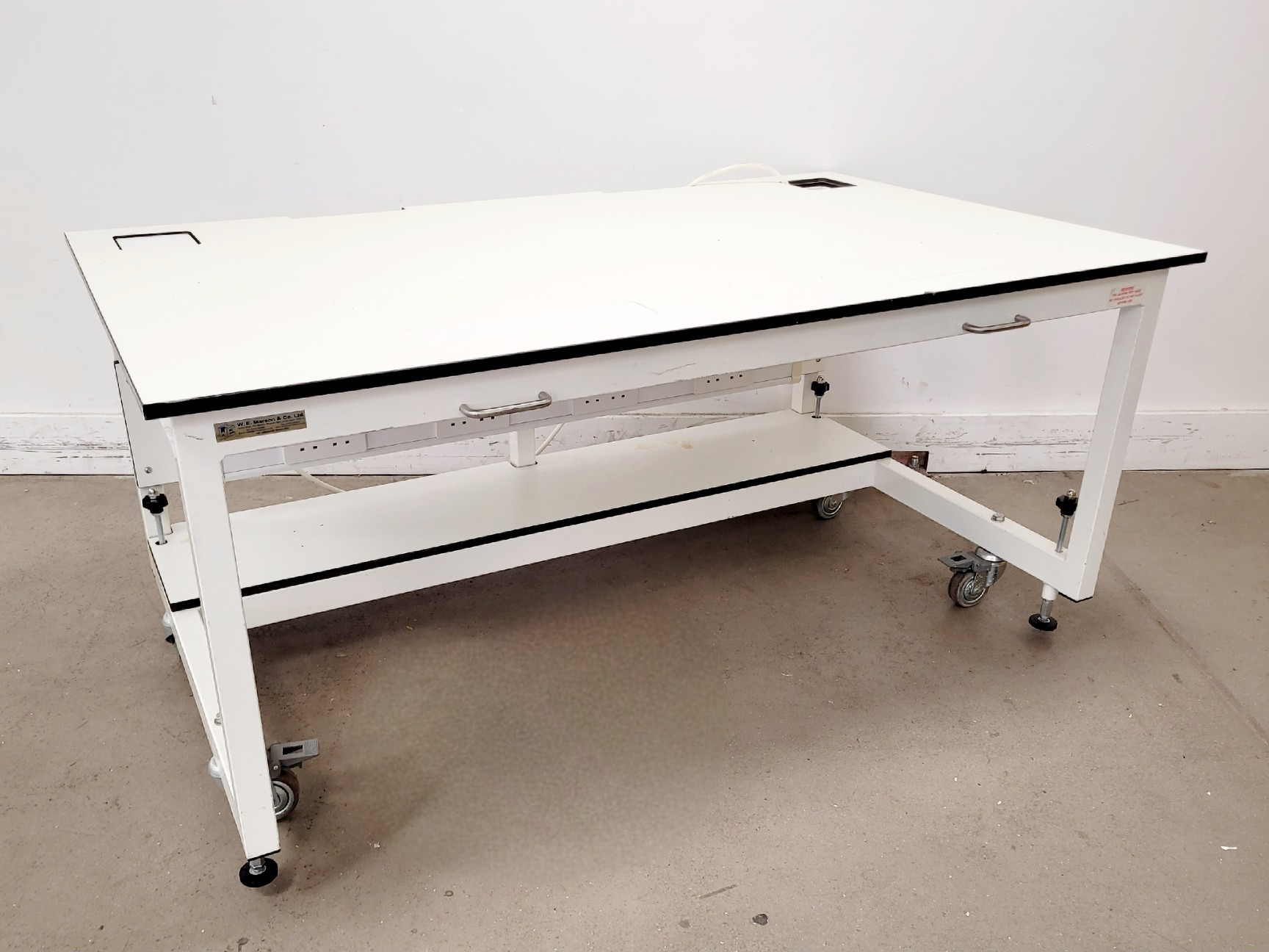 Image of Trespa Table/Laboratory Bench