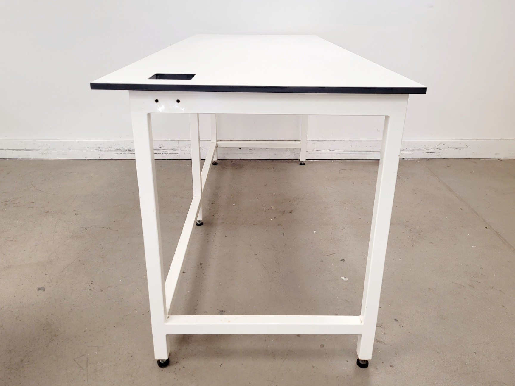 Image of Trespa Table/Laboratory Bench
